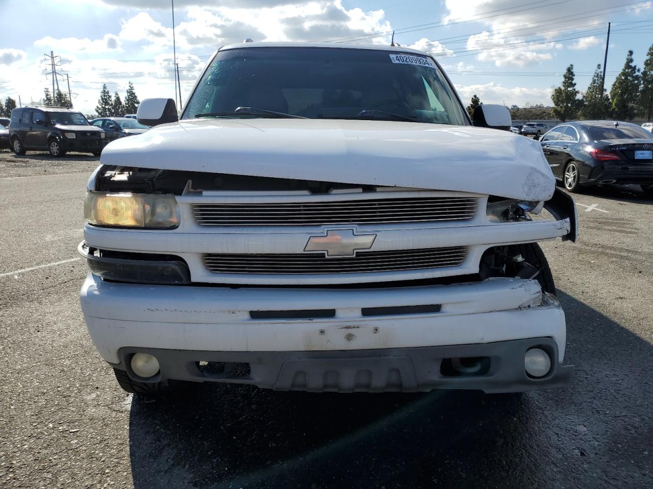 Photo 4 VIN: 1GNEK13T22R166392 - CHEVROLET TAHOE 