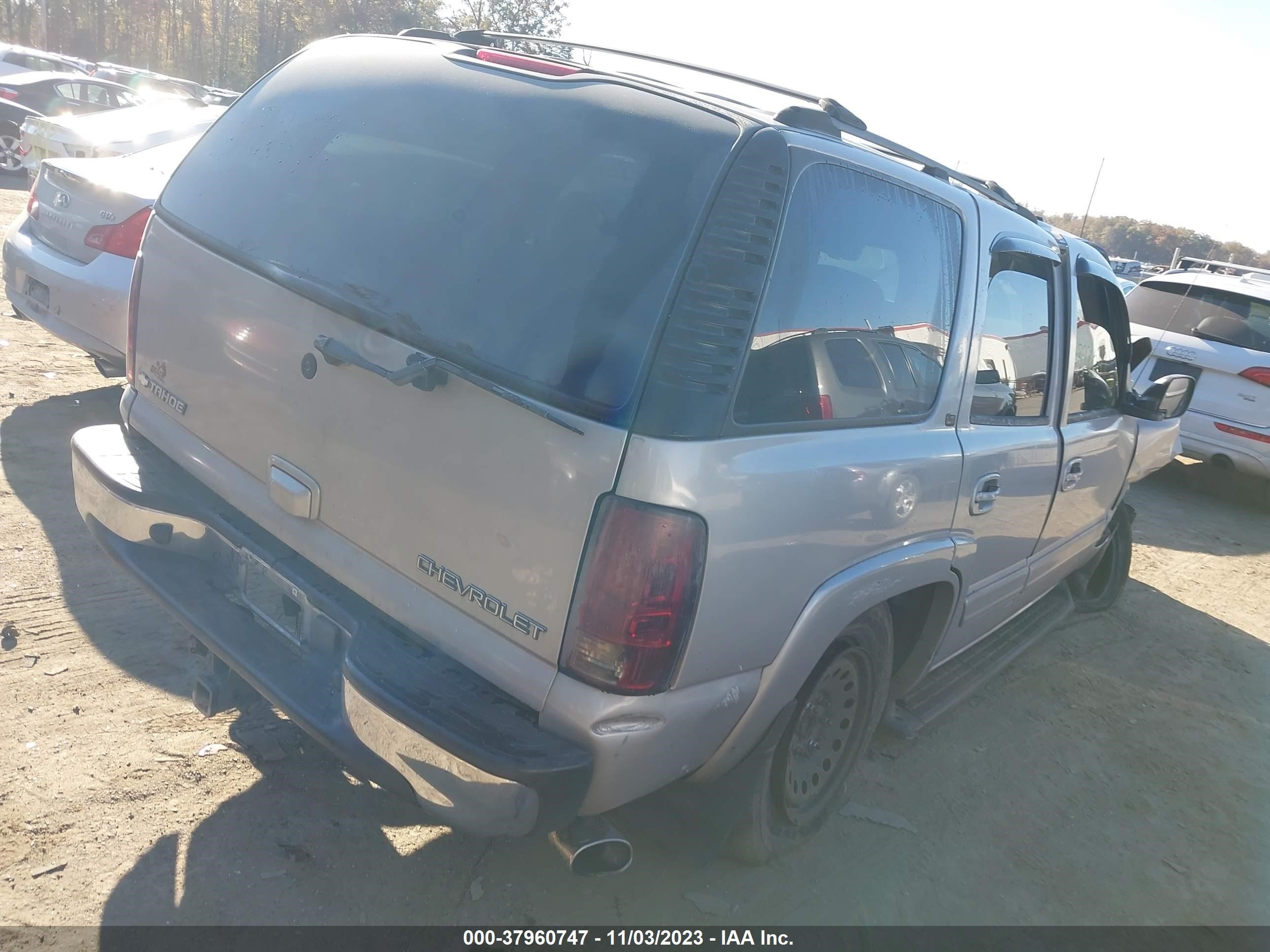 Photo 3 VIN: 1GNEK13T24J237575 - CHEVROLET TAHOE 