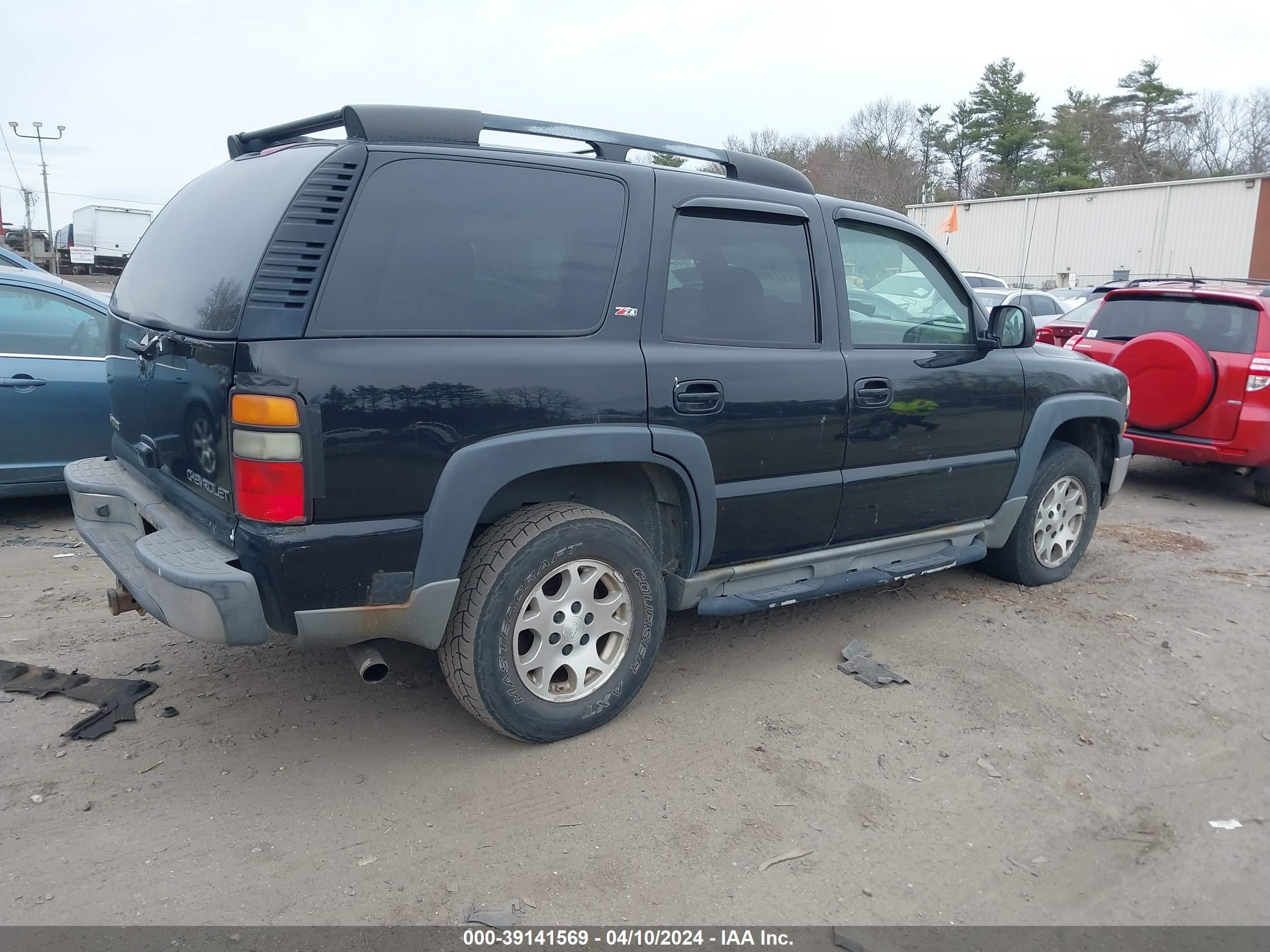 Photo 3 VIN: 1GNEK13T25R195024 - CHEVROLET TAHOE 