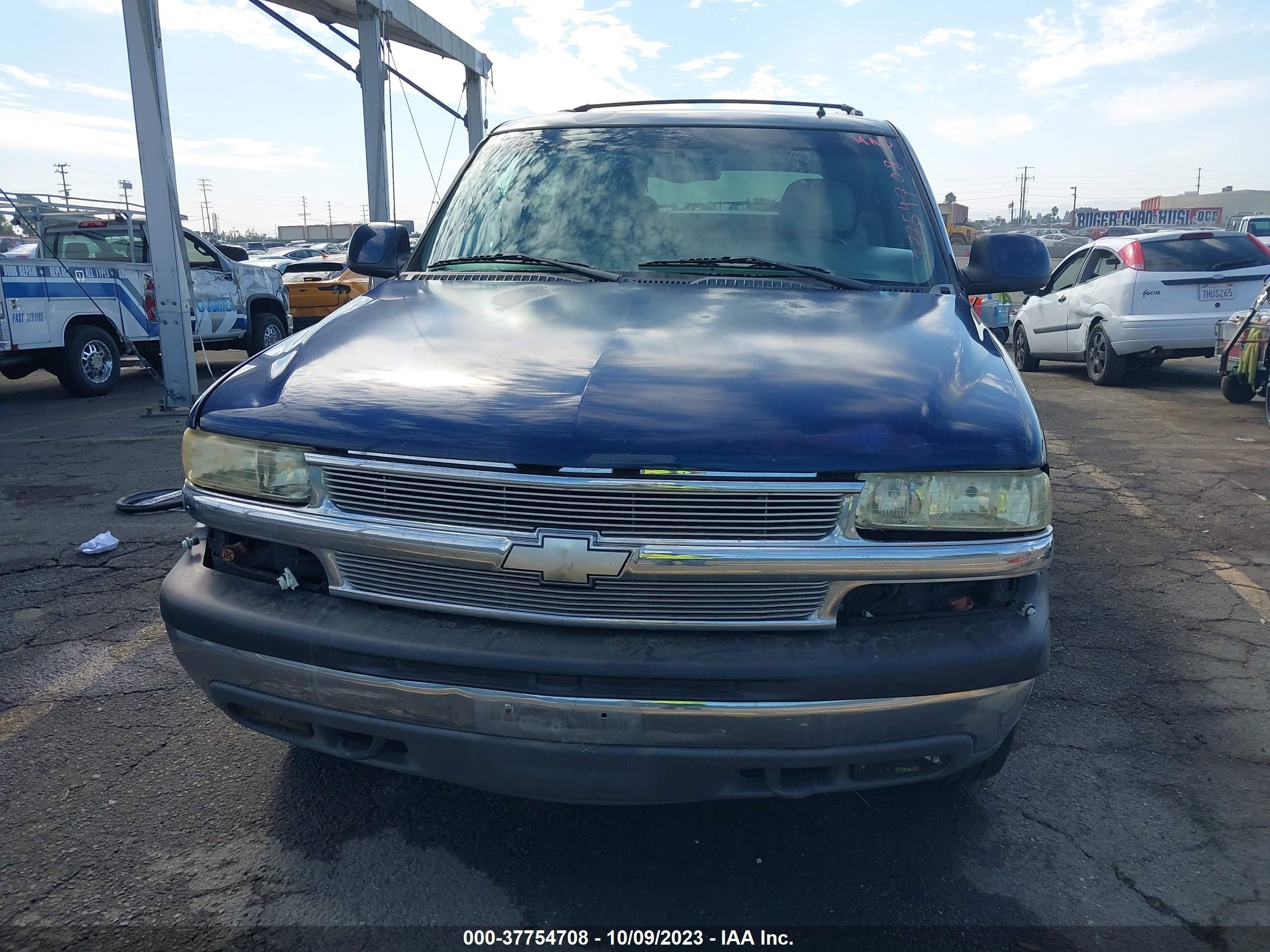 Photo 11 VIN: 1GNEK13T32R193097 - CHEVROLET TAHOE 