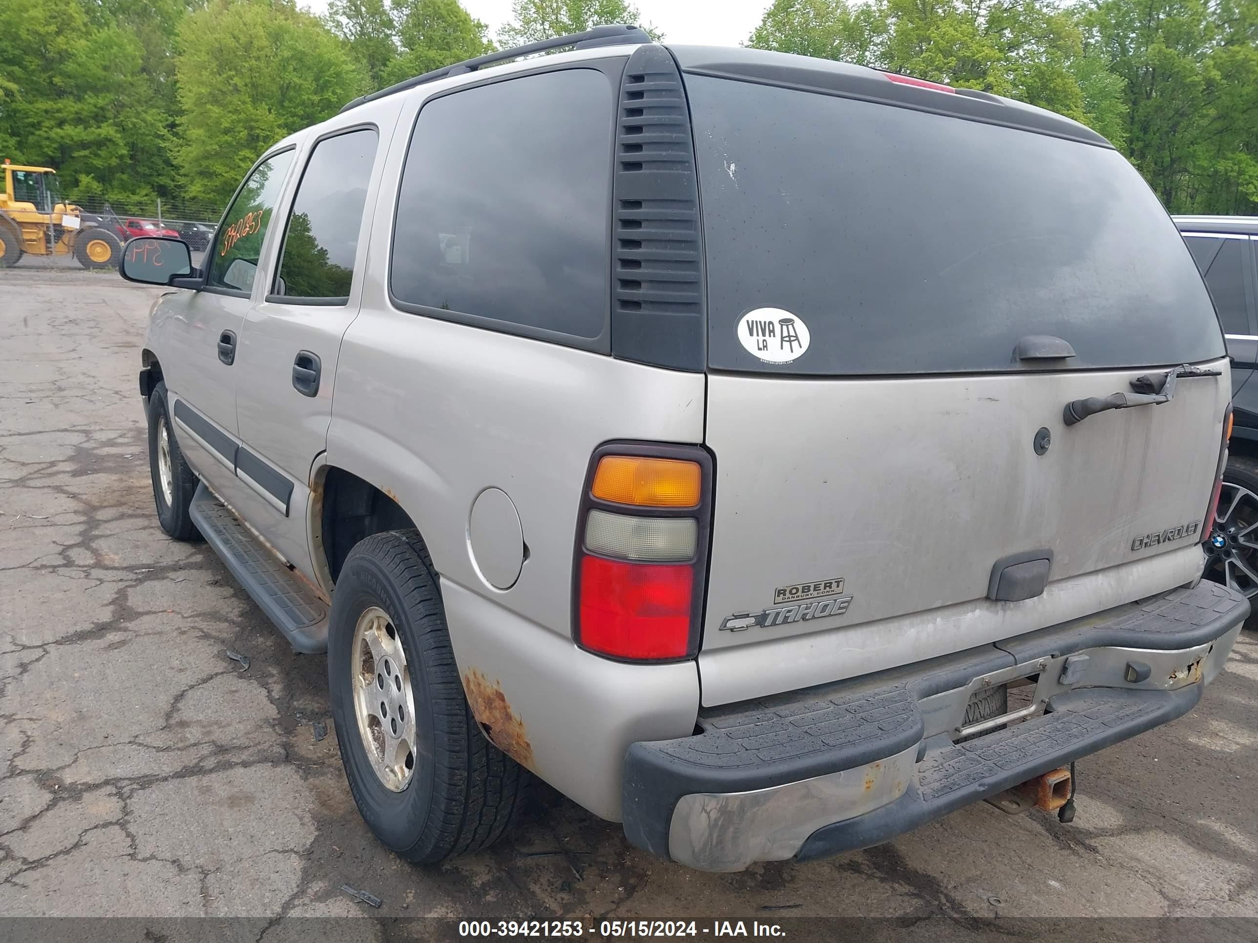 Photo 2 VIN: 1GNEK13T35J258758 - CHEVROLET TAHOE 