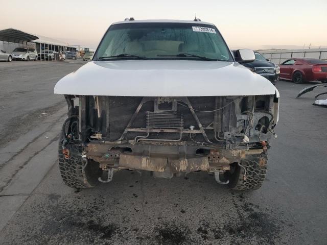 Photo 4 VIN: 1GNEK13T35R109445 - CHEVROLET TAHOE K150 