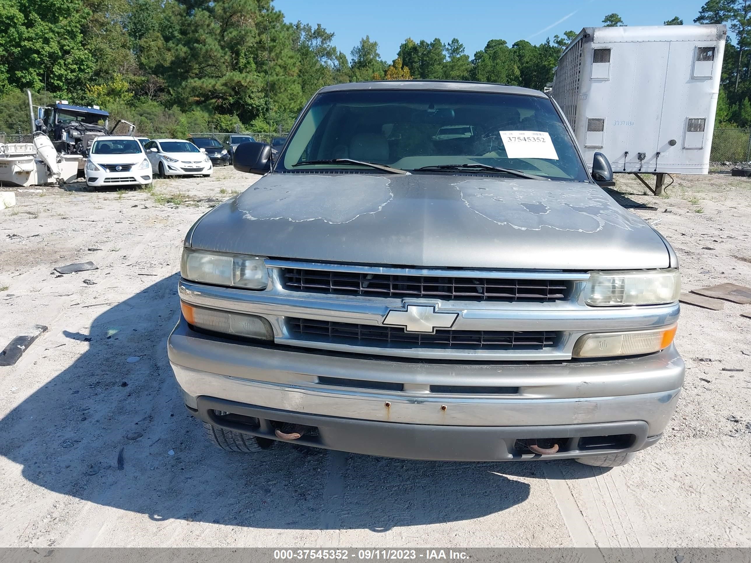 Photo 11 VIN: 1GNEK13T3YJ148071 - CHEVROLET TAHOE 