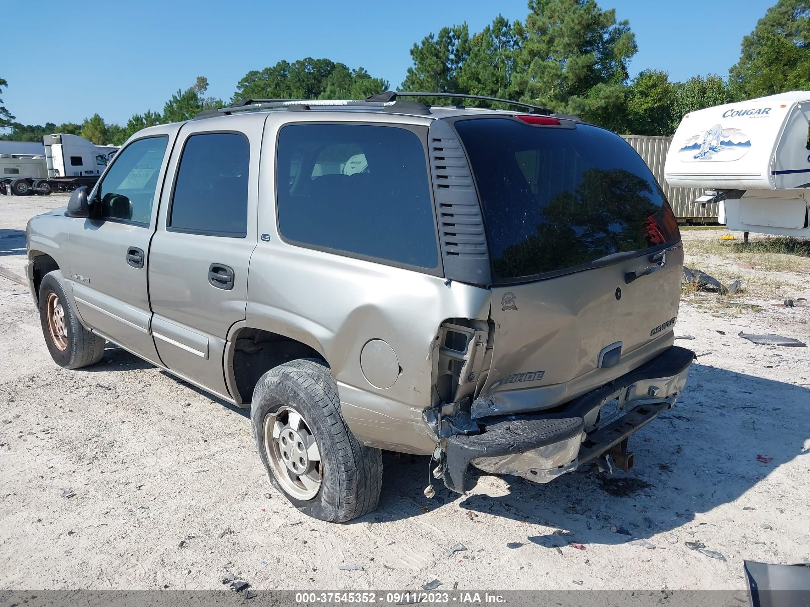 Photo 2 VIN: 1GNEK13T3YJ148071 - CHEVROLET TAHOE 