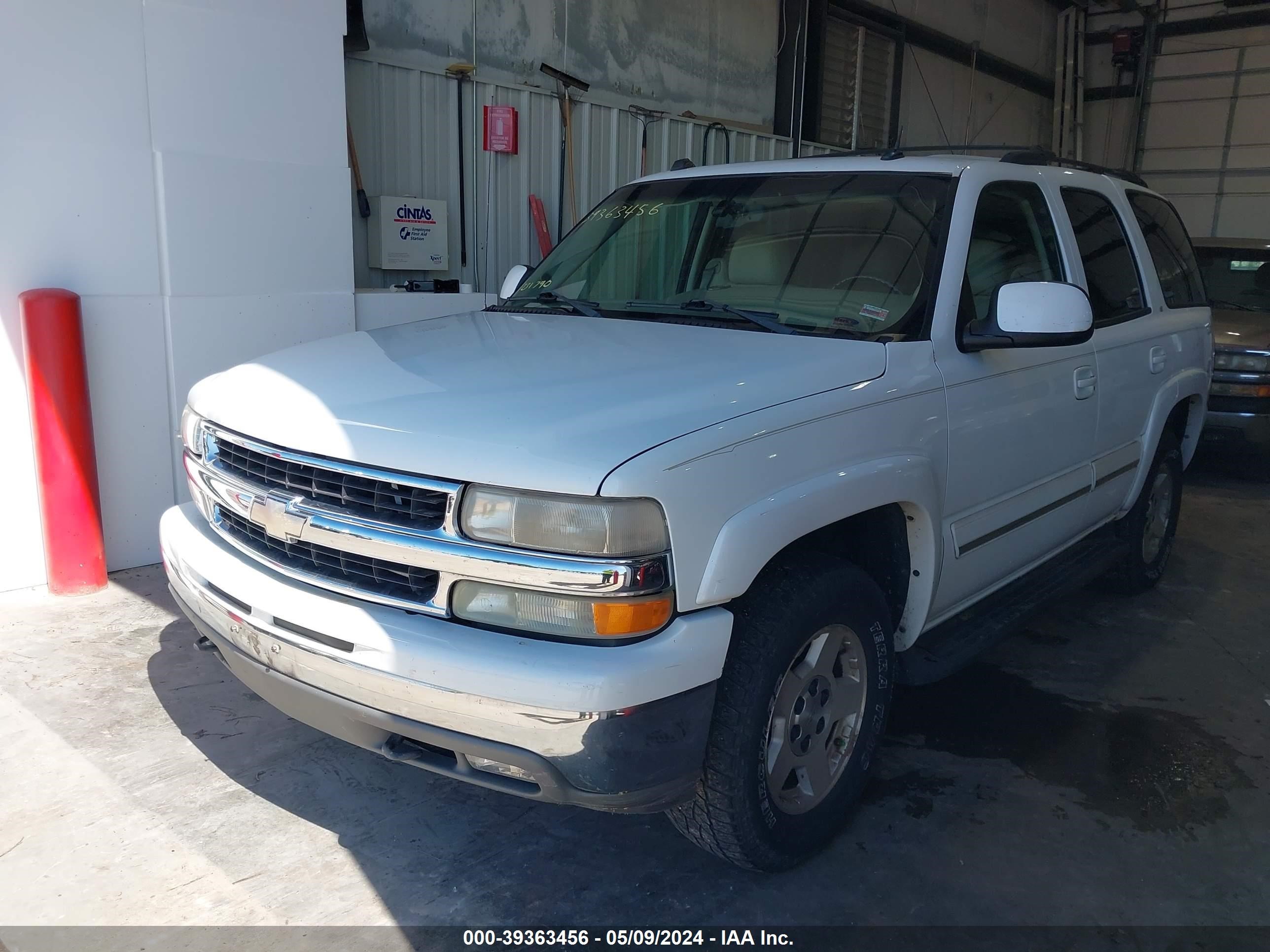 Photo 1 VIN: 1GNEK13T45R141237 - CHEVROLET TAHOE 