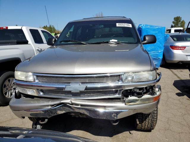 Photo 4 VIN: 1GNEK13T4YJ149813 - CHEVROLET TAHOE 