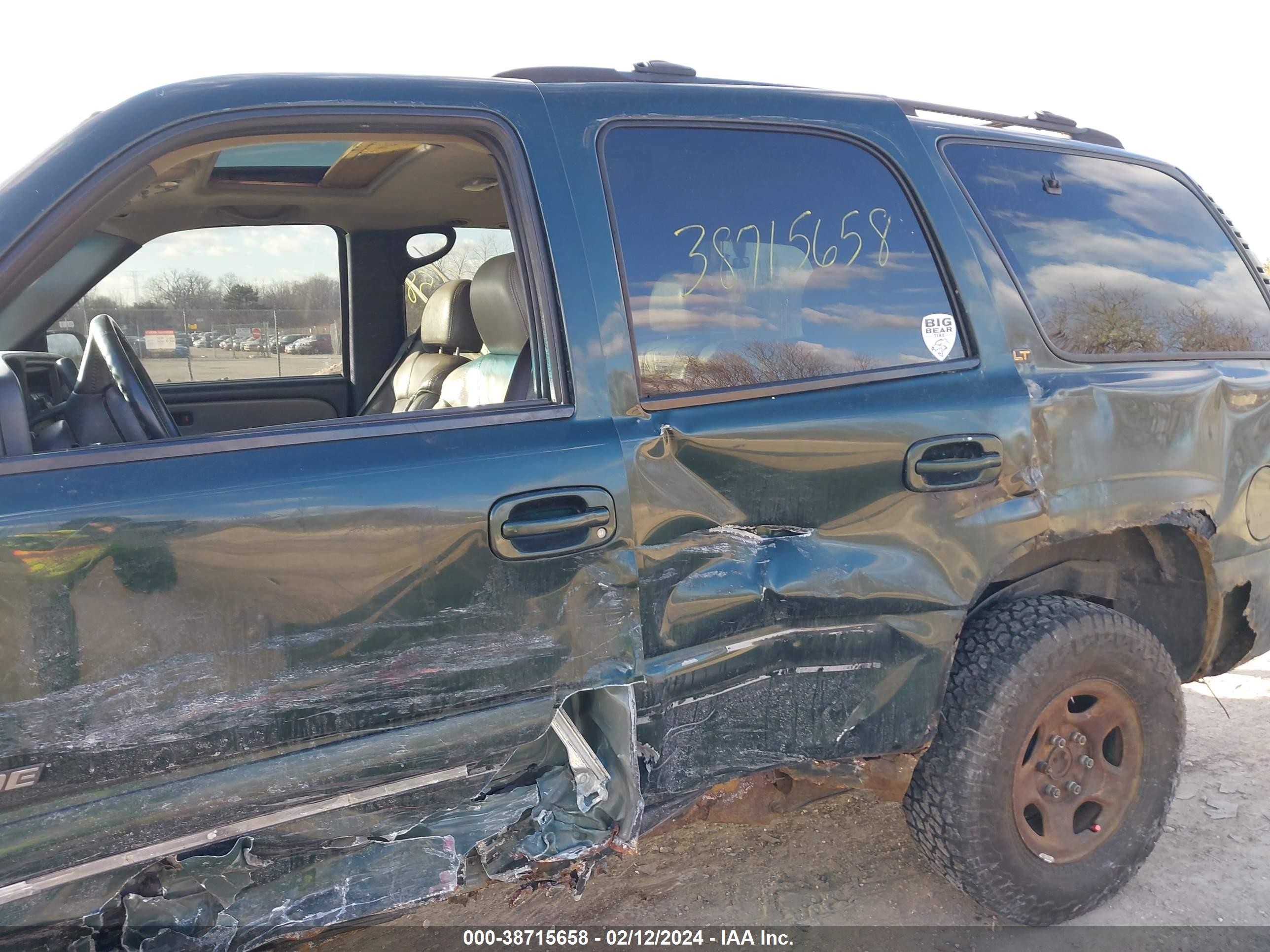 Photo 11 VIN: 1GNEK13T51J295319 - CHEVROLET TAHOE 