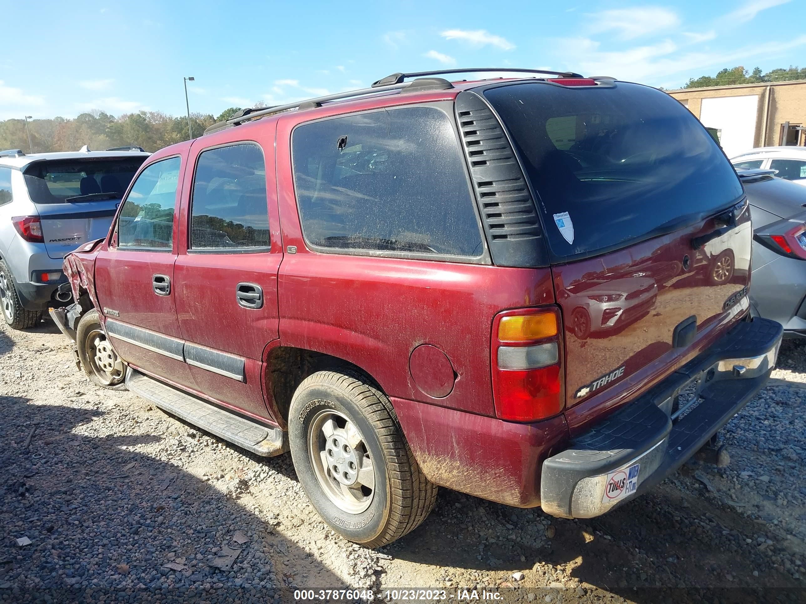 Photo 3 VIN: 1GNEK13T51R120795 - CHEVROLET TAHOE 