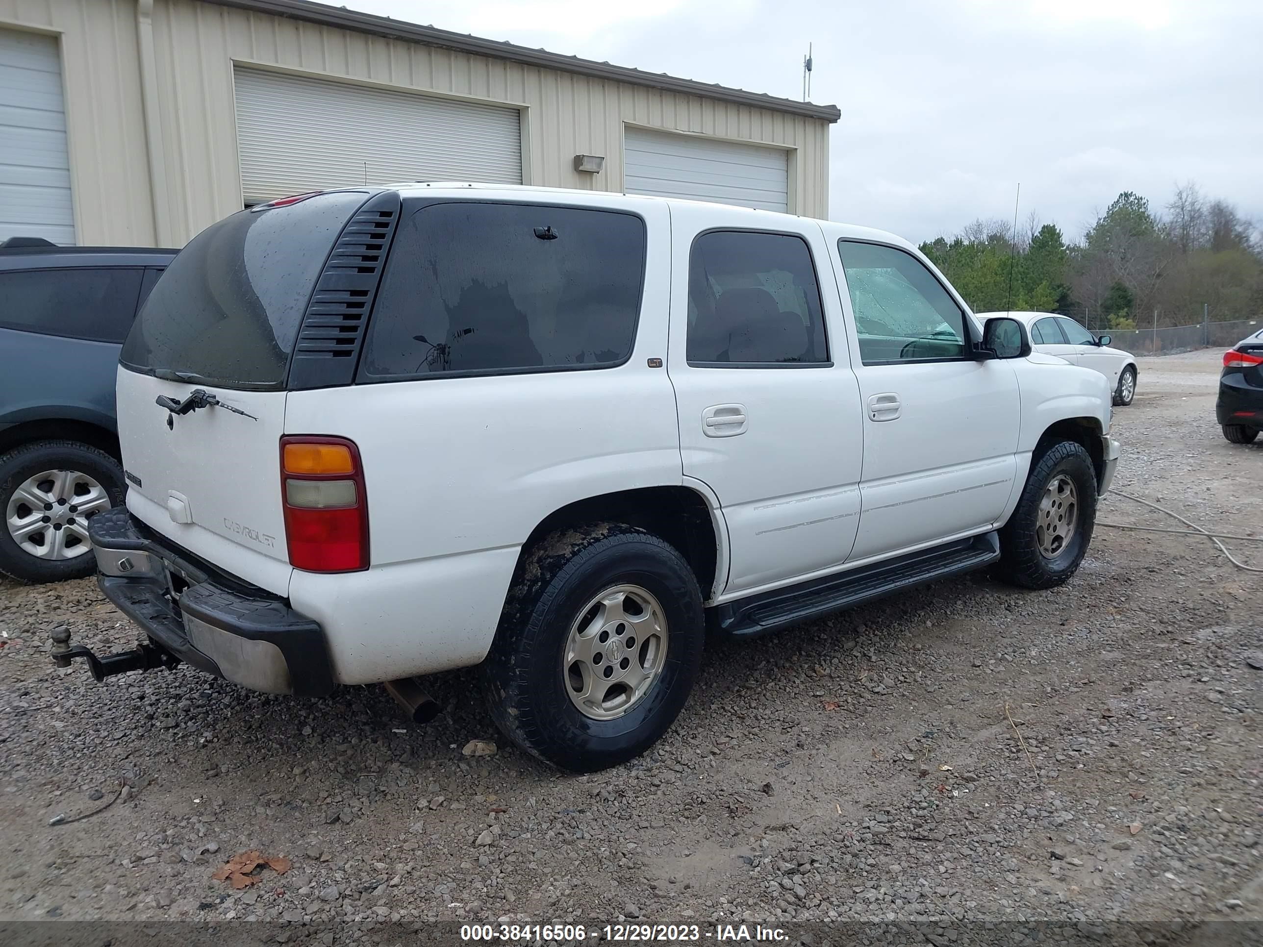 Photo 3 VIN: 1GNEK13T51R137113 - CHEVROLET TAHOE 