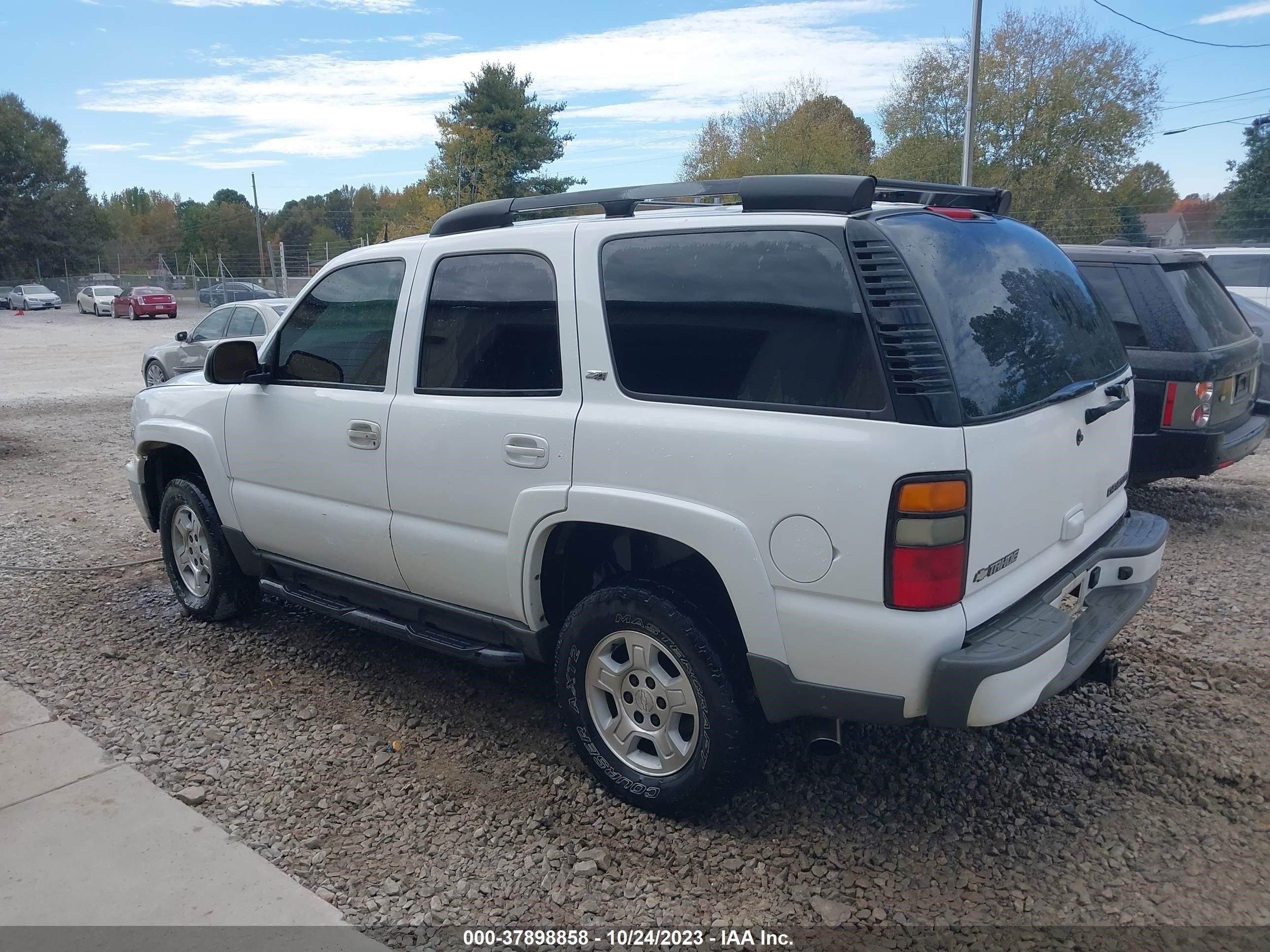 Photo 2 VIN: 1GNEK13T55R166441 - CHEVROLET TAHOE 