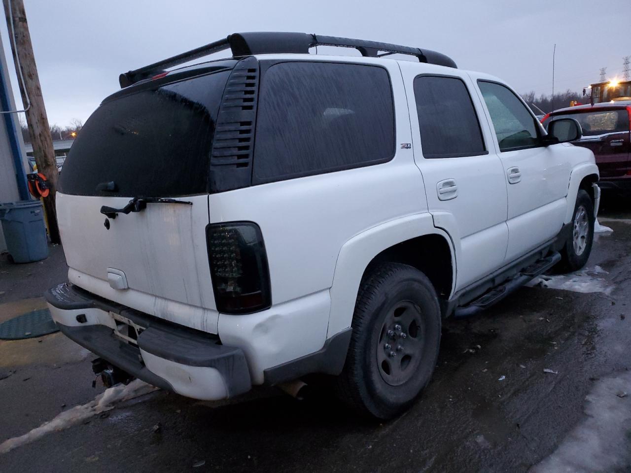 Photo 2 VIN: 1GNEK13T56R114843 - CHEVROLET TAHOE 