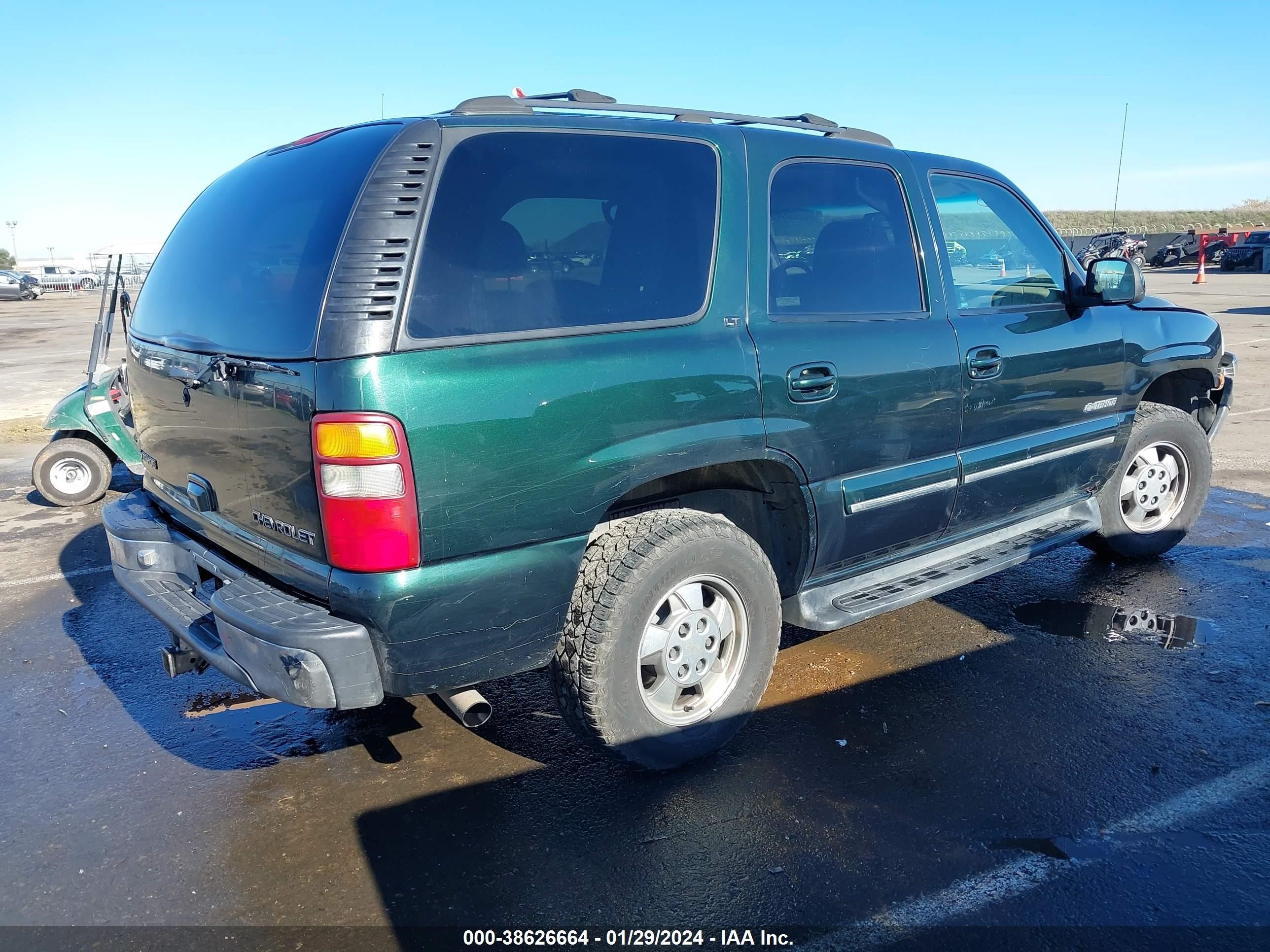 Photo 3 VIN: 1GNEK13T61R132910 - CHEVROLET TAHOE 