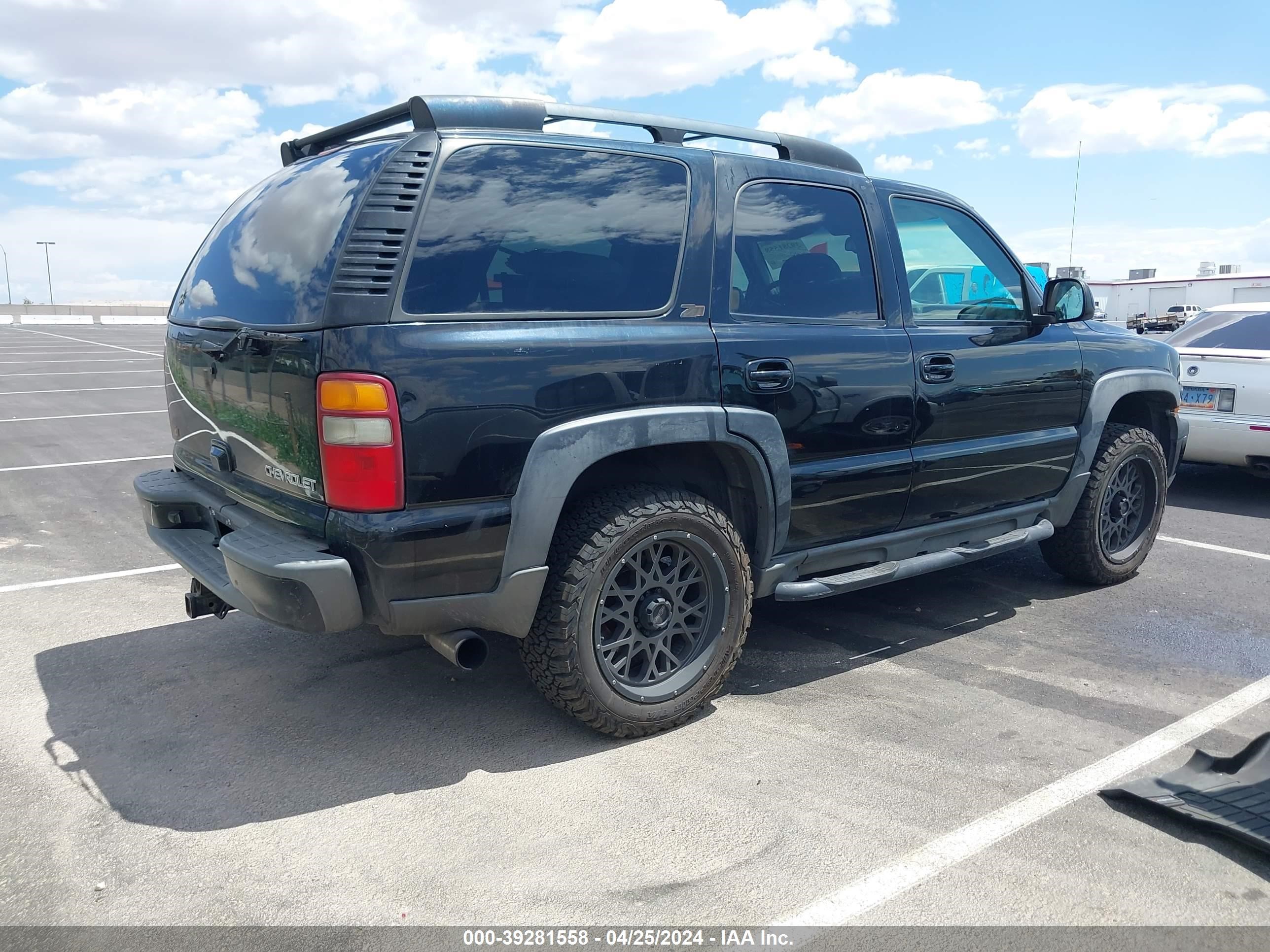 Photo 3 VIN: 1GNEK13T63R238924 - CHEVROLET TAHOE 