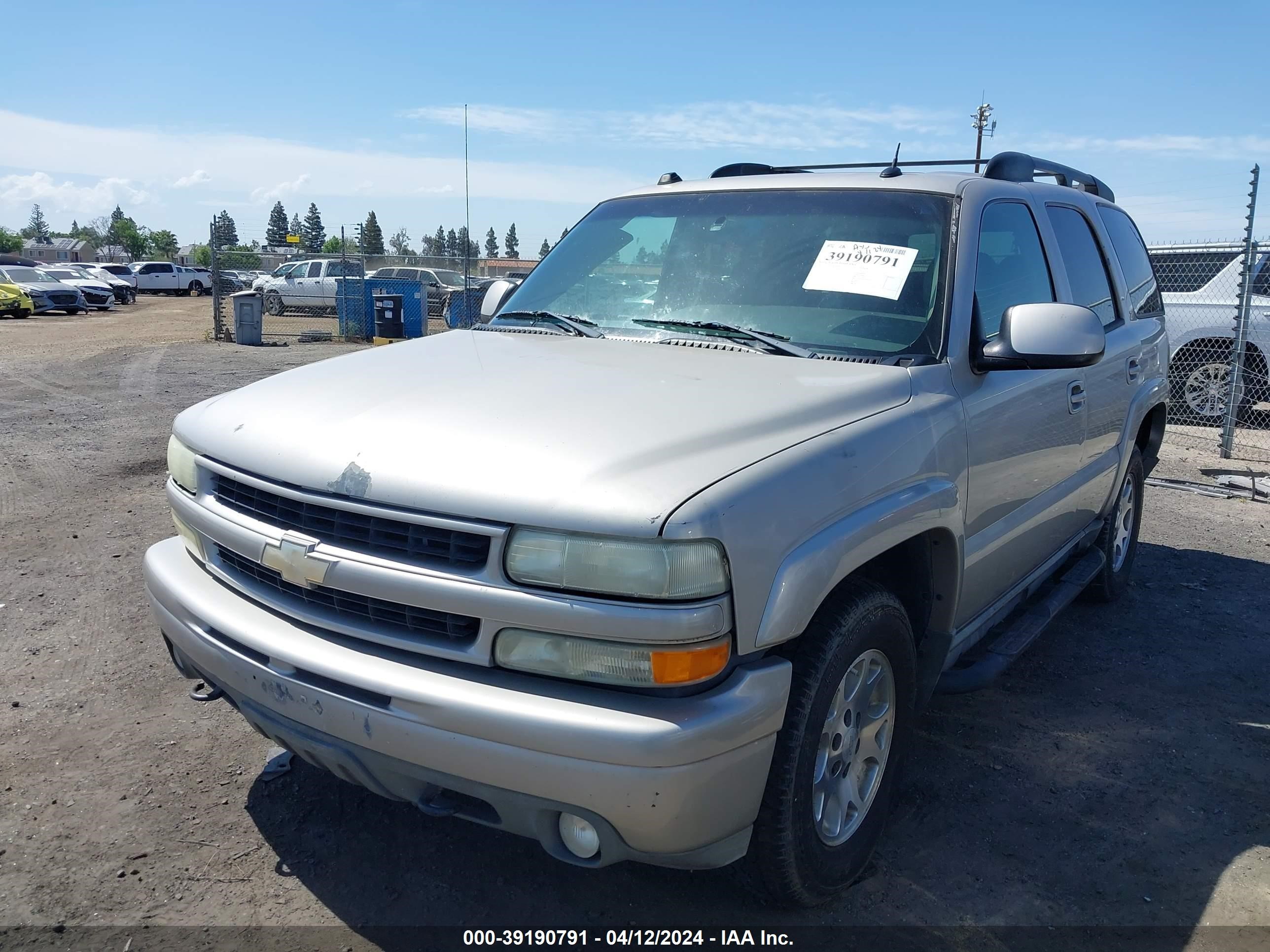 Photo 1 VIN: 1GNEK13T64R281905 - CHEVROLET TAHOE 