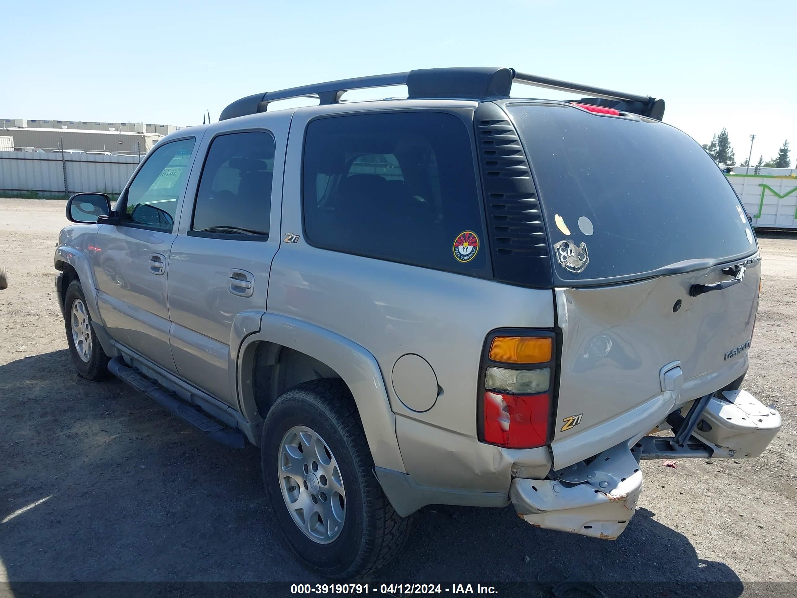 Photo 2 VIN: 1GNEK13T64R281905 - CHEVROLET TAHOE 