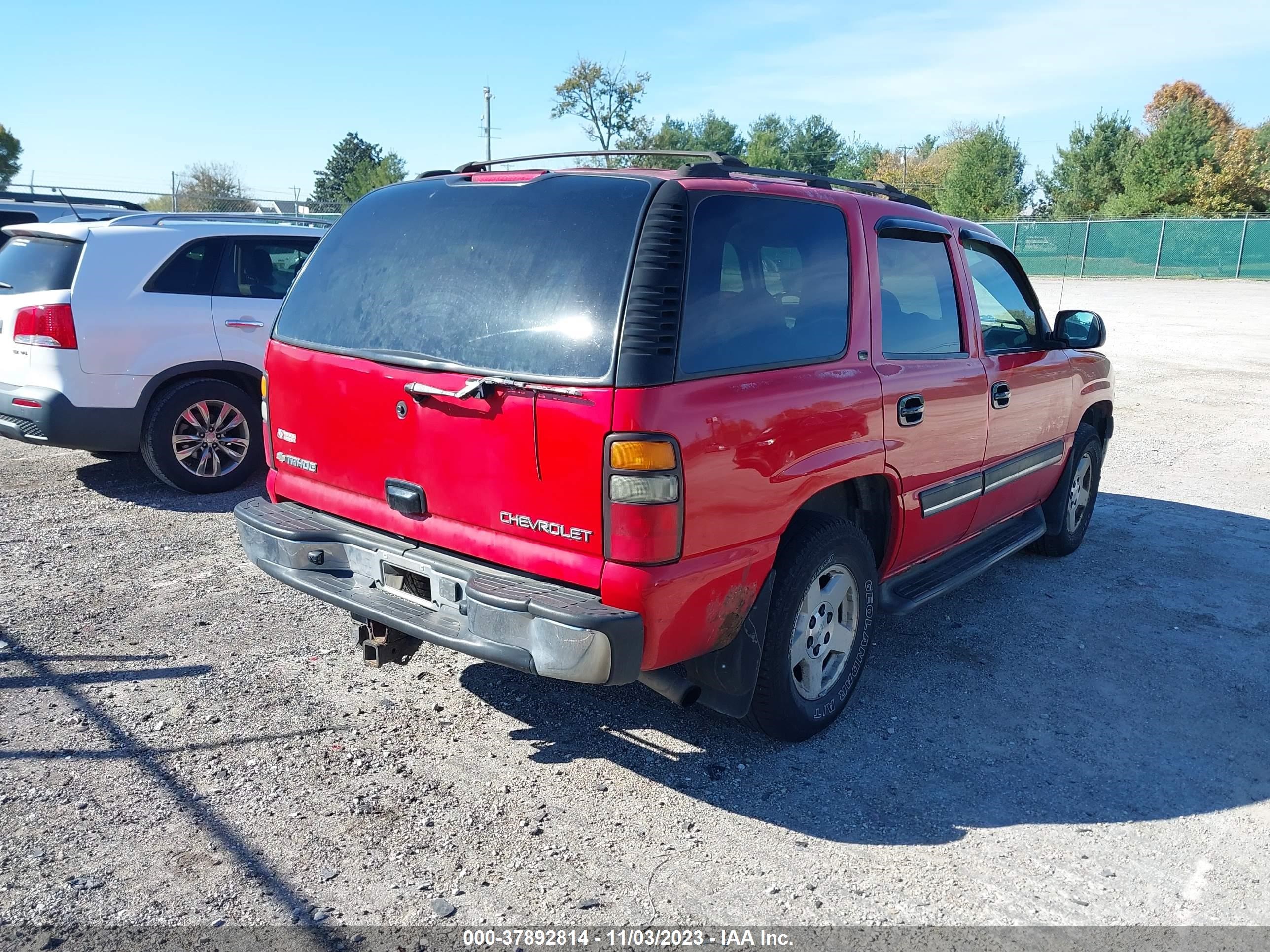 Photo 3 VIN: 1GNEK13T65J195218 - CHEVROLET TAHOE 