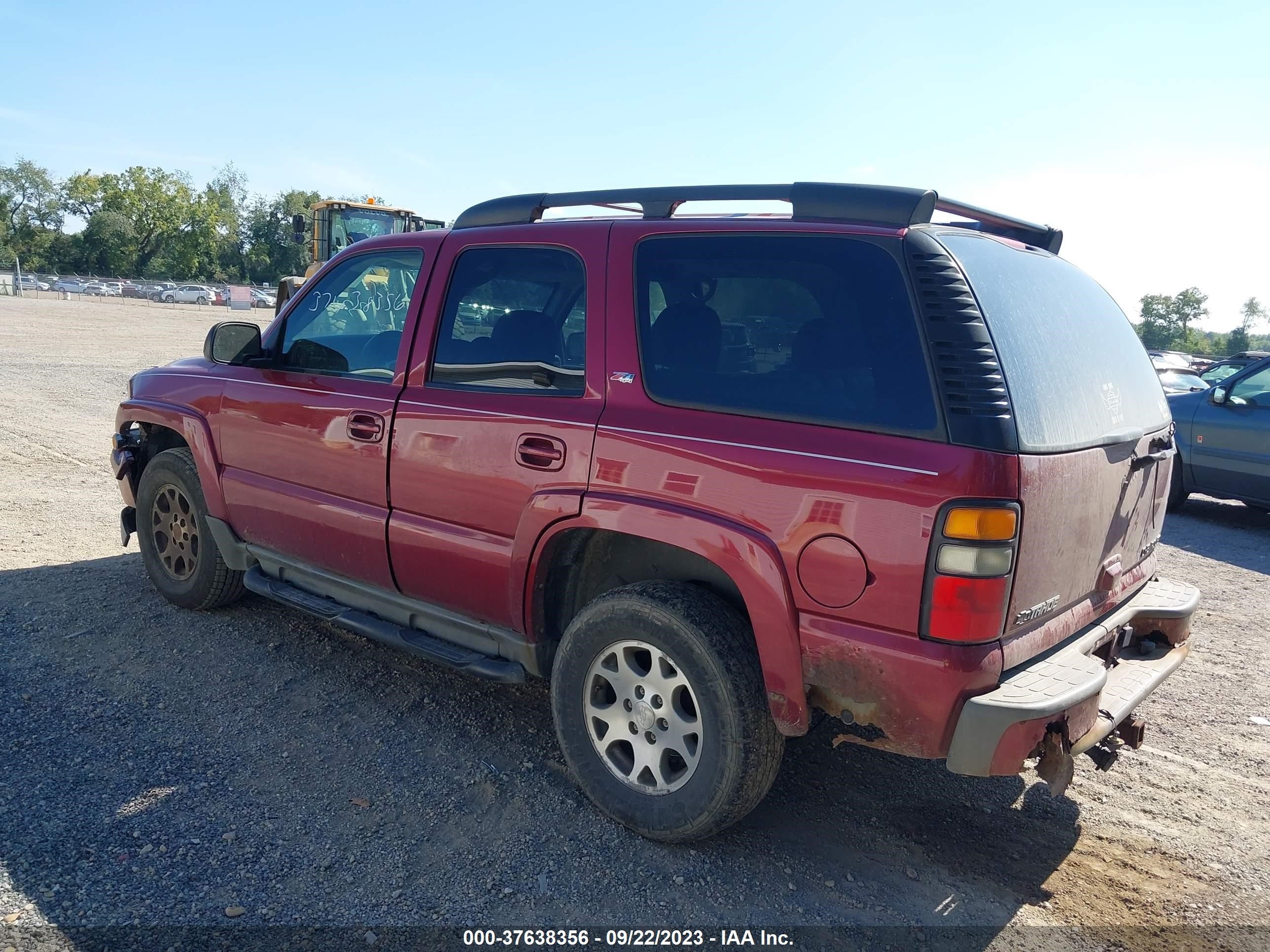 Photo 2 VIN: 1GNEK13T65R166111 - CHEVROLET TAHOE 