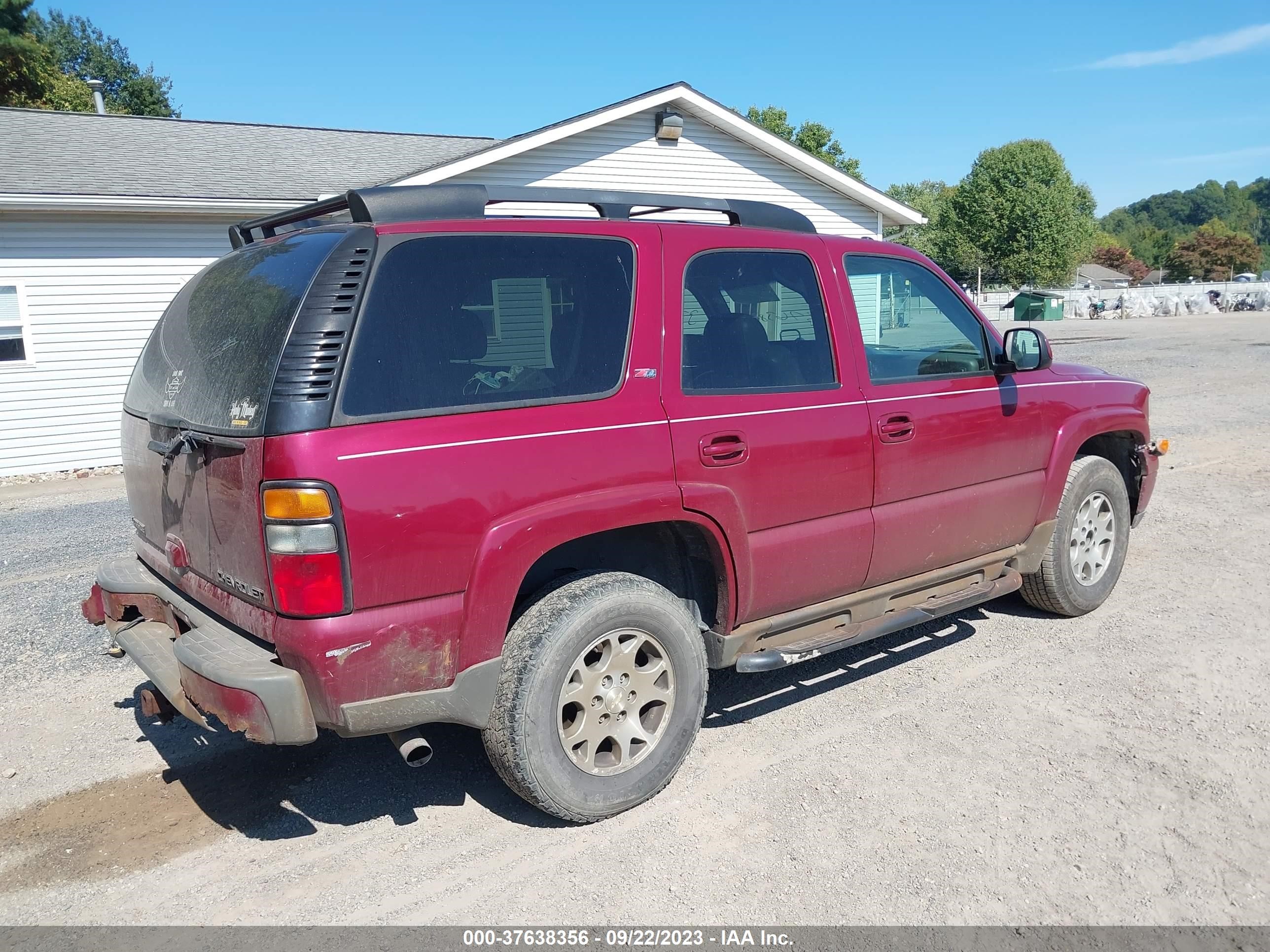 Photo 3 VIN: 1GNEK13T65R166111 - CHEVROLET TAHOE 