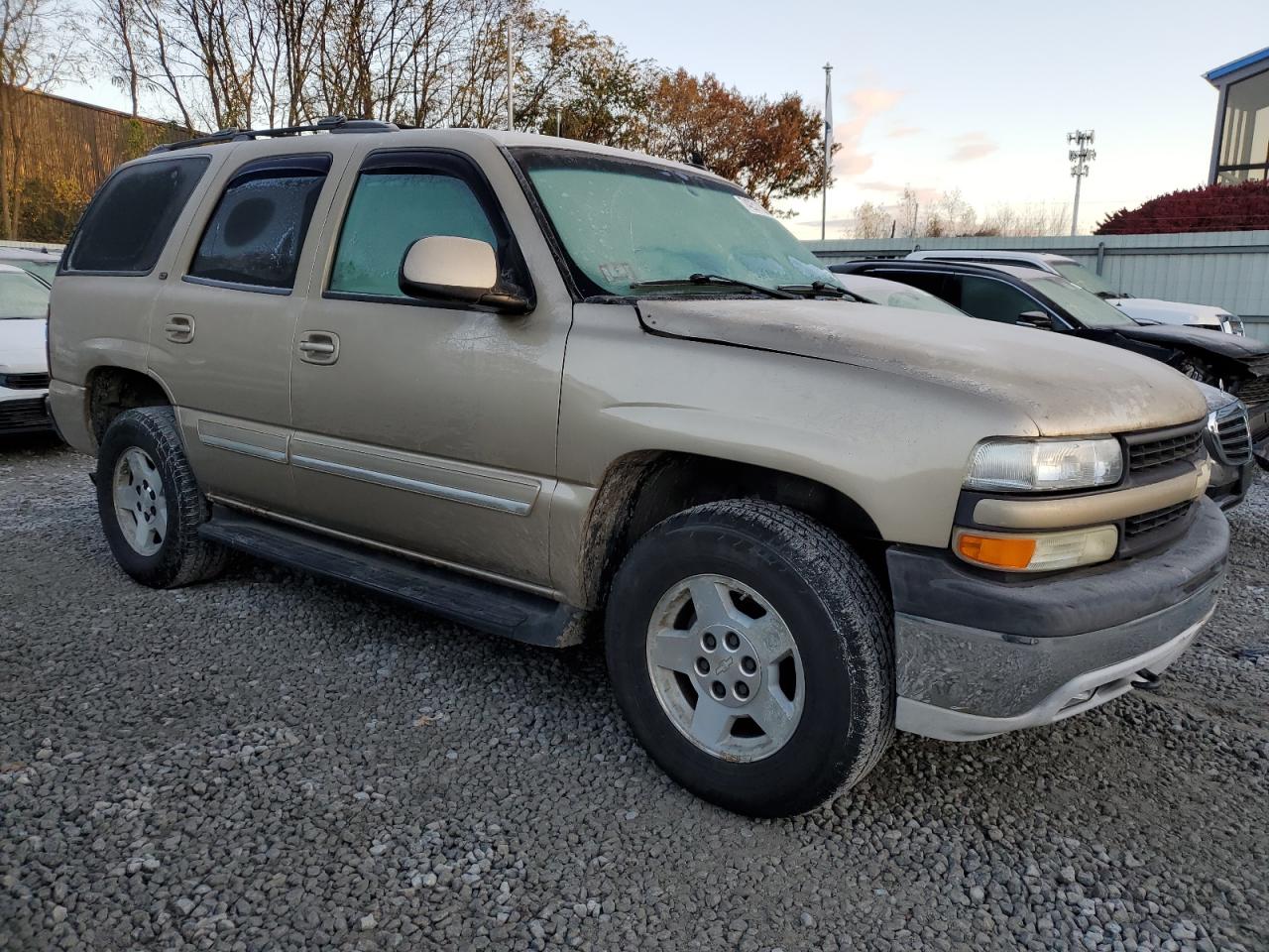 Photo 3 VIN: 1GNEK13T66J111402 - CHEVROLET TAHOE 