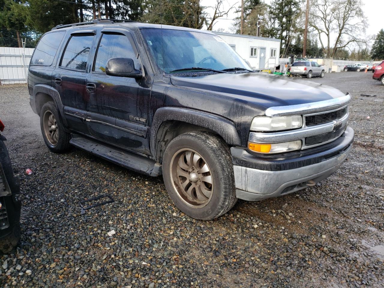 Photo 3 VIN: 1GNEK13T6YJ194316 - CHEVROLET TAHOE 