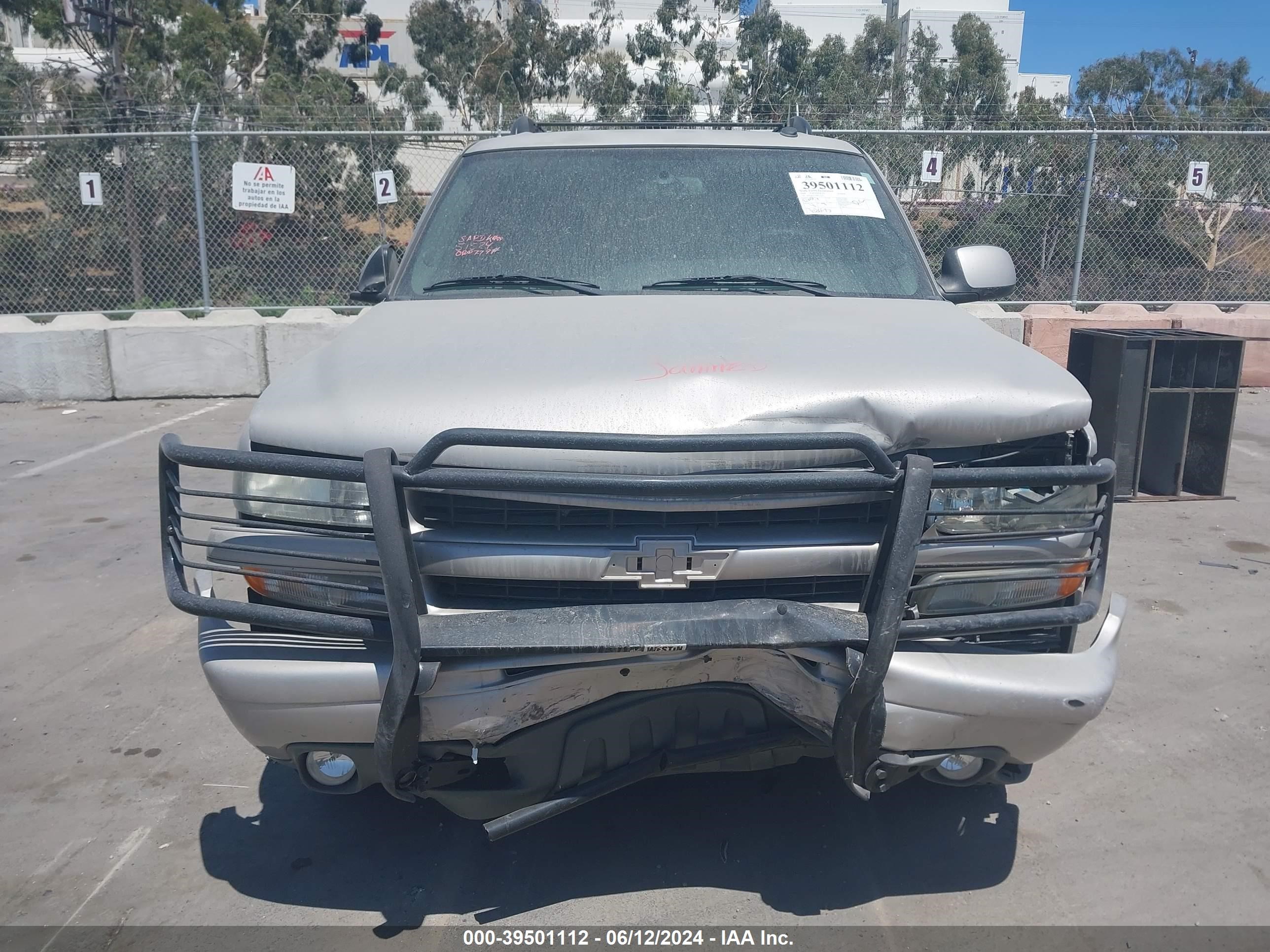 Photo 11 VIN: 1GNEK13T74R127171 - CHEVROLET TAHOE 