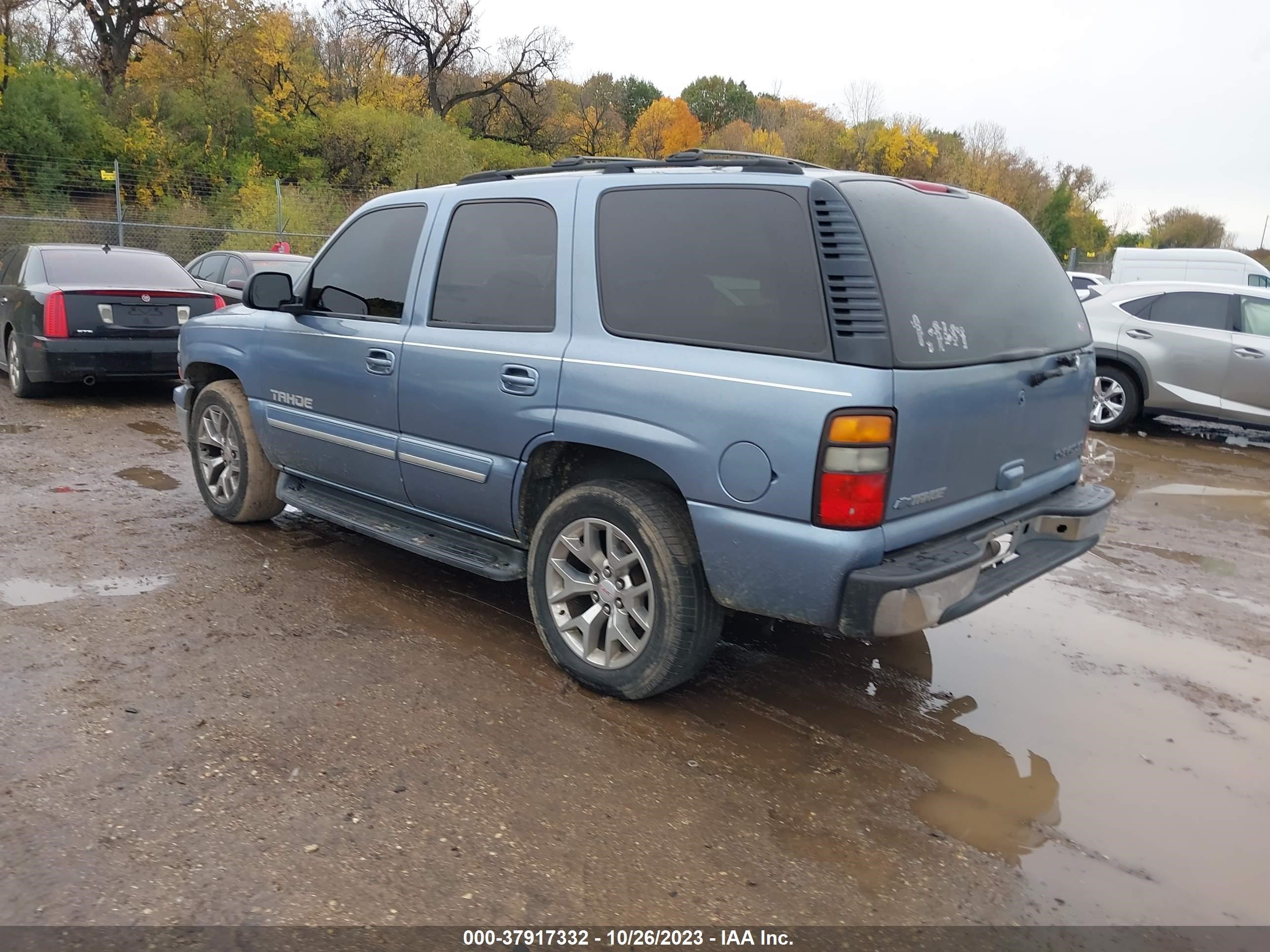 Photo 2 VIN: 1GNEK13T75J136372 - CHEVROLET TAHOE 