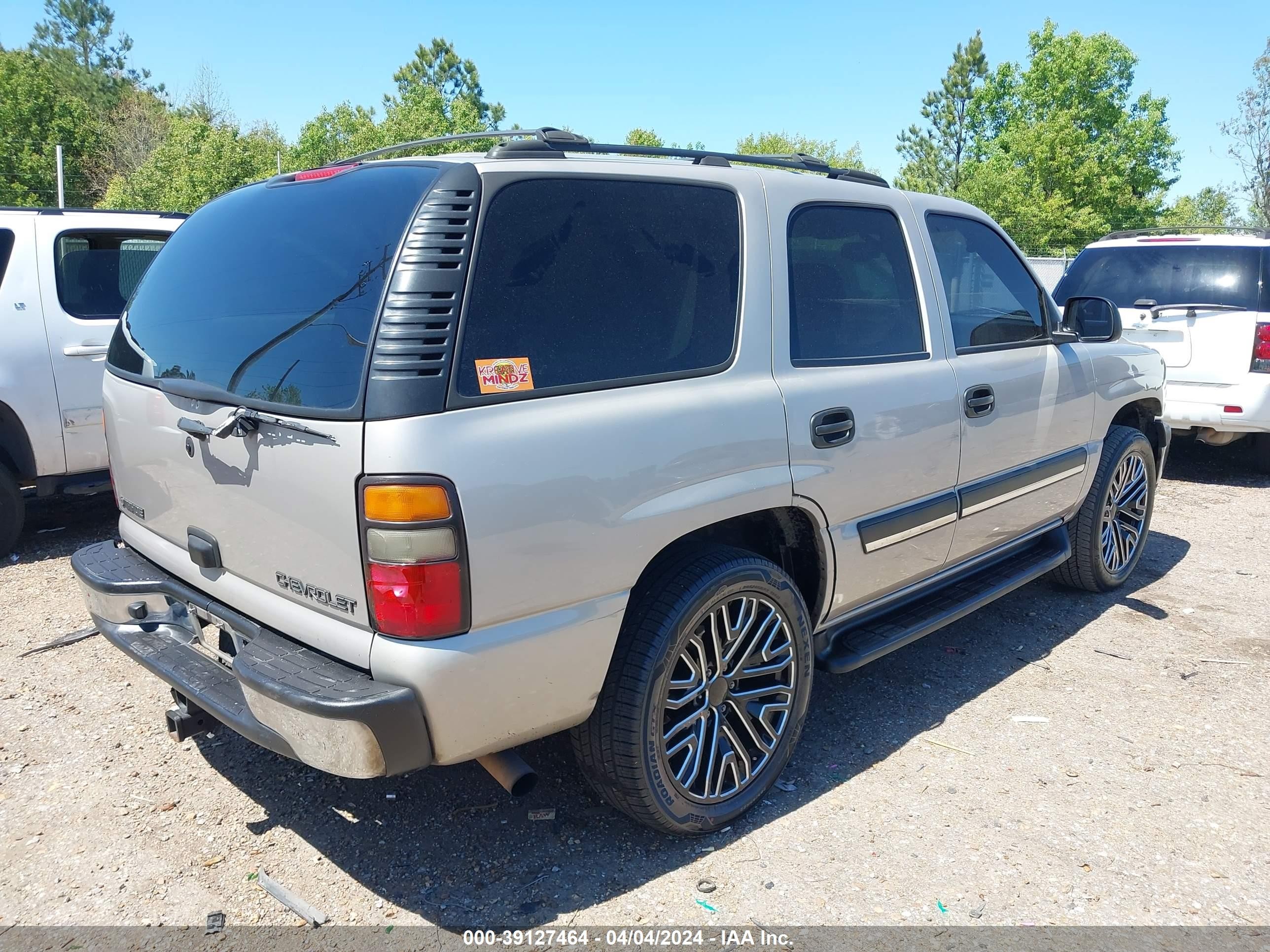 Photo 3 VIN: 1GNEK13T75R113255 - CHEVROLET TAHOE 