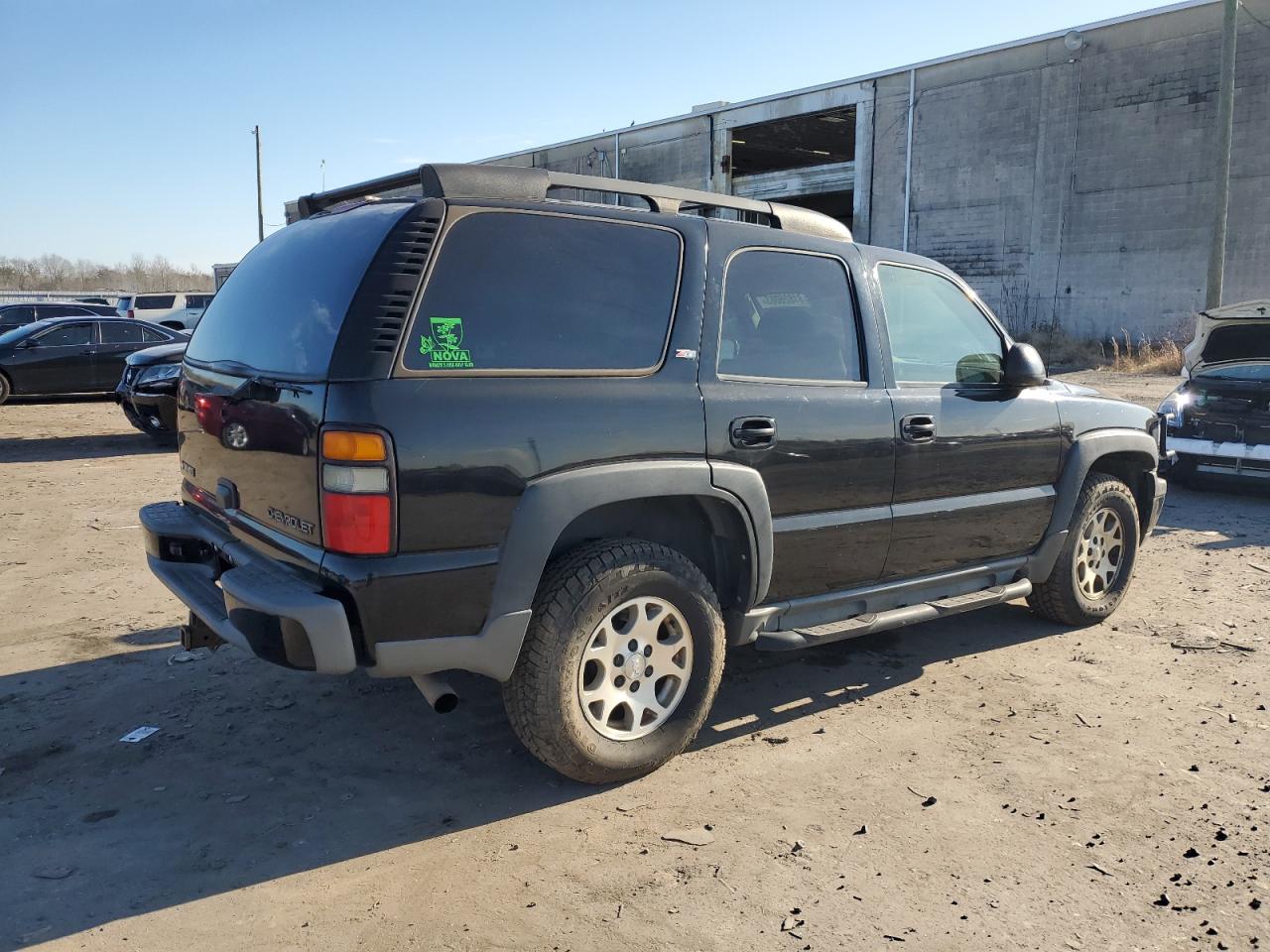 Photo 2 VIN: 1GNEK13T75R140956 - CHEVROLET TAHOE 