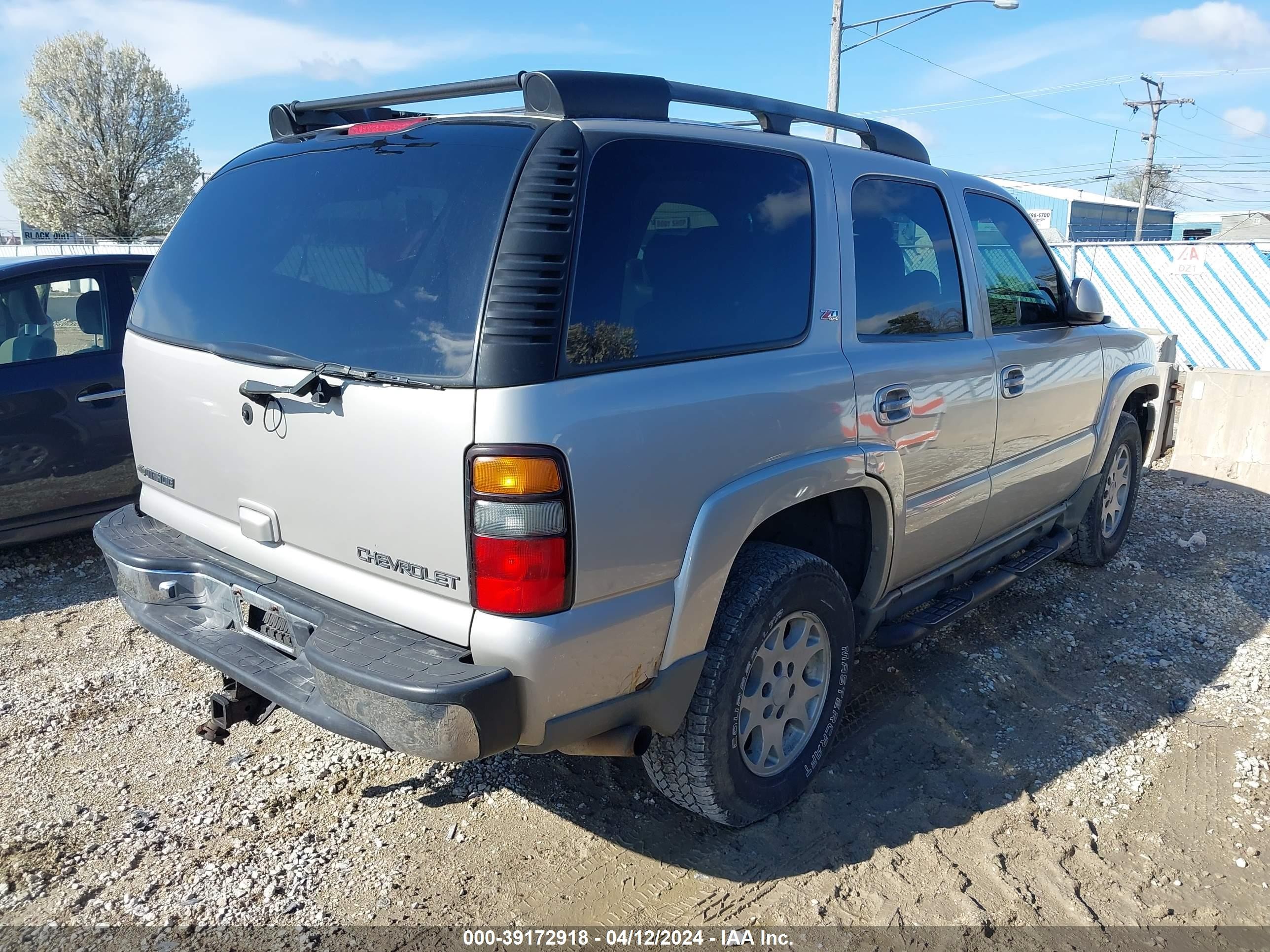 Photo 3 VIN: 1GNEK13T75R149169 - CHEVROLET TAHOE 