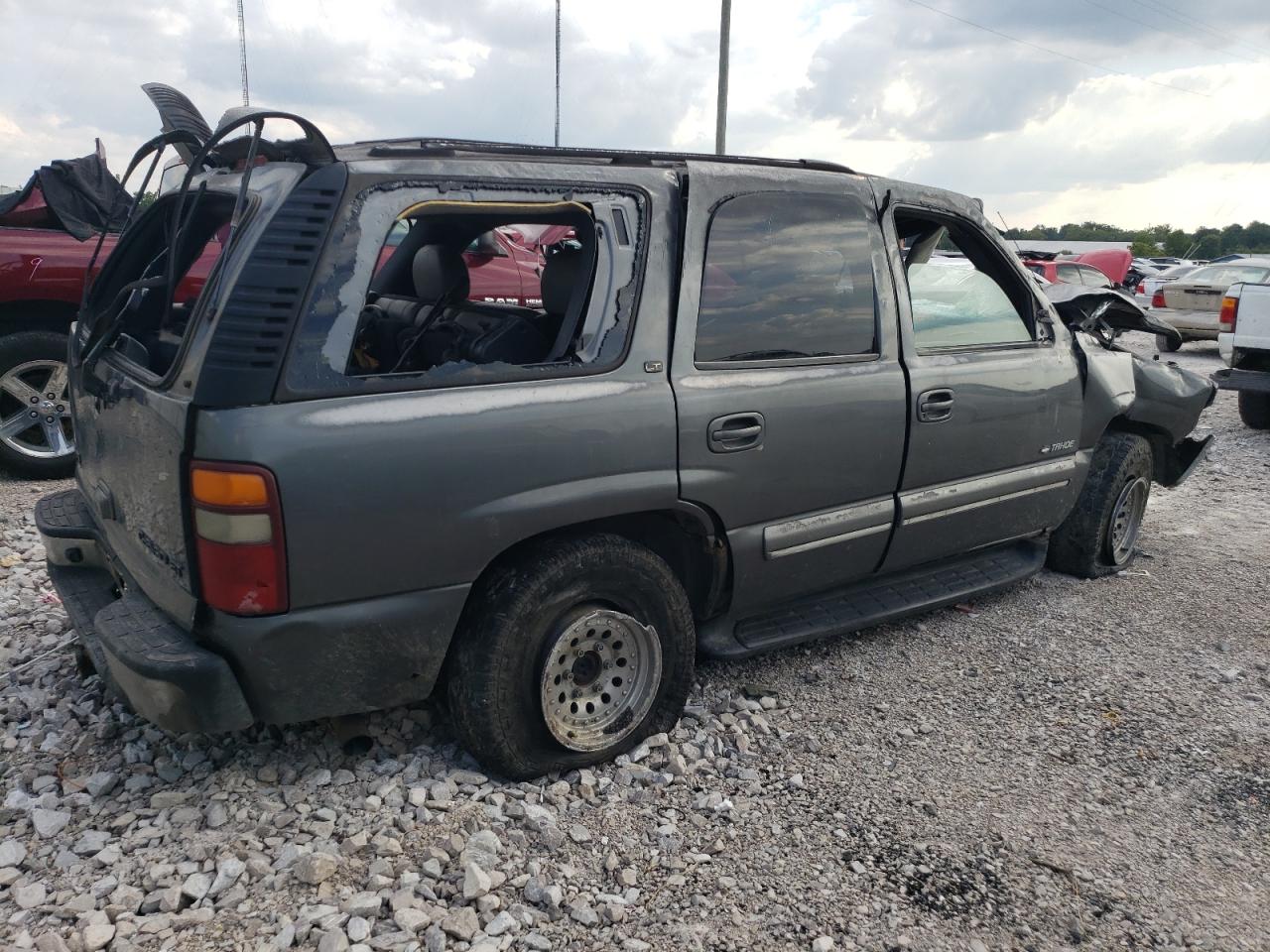 Photo 2 VIN: 1GNEK13T81J121504 - CHEVROLET TAHOE 