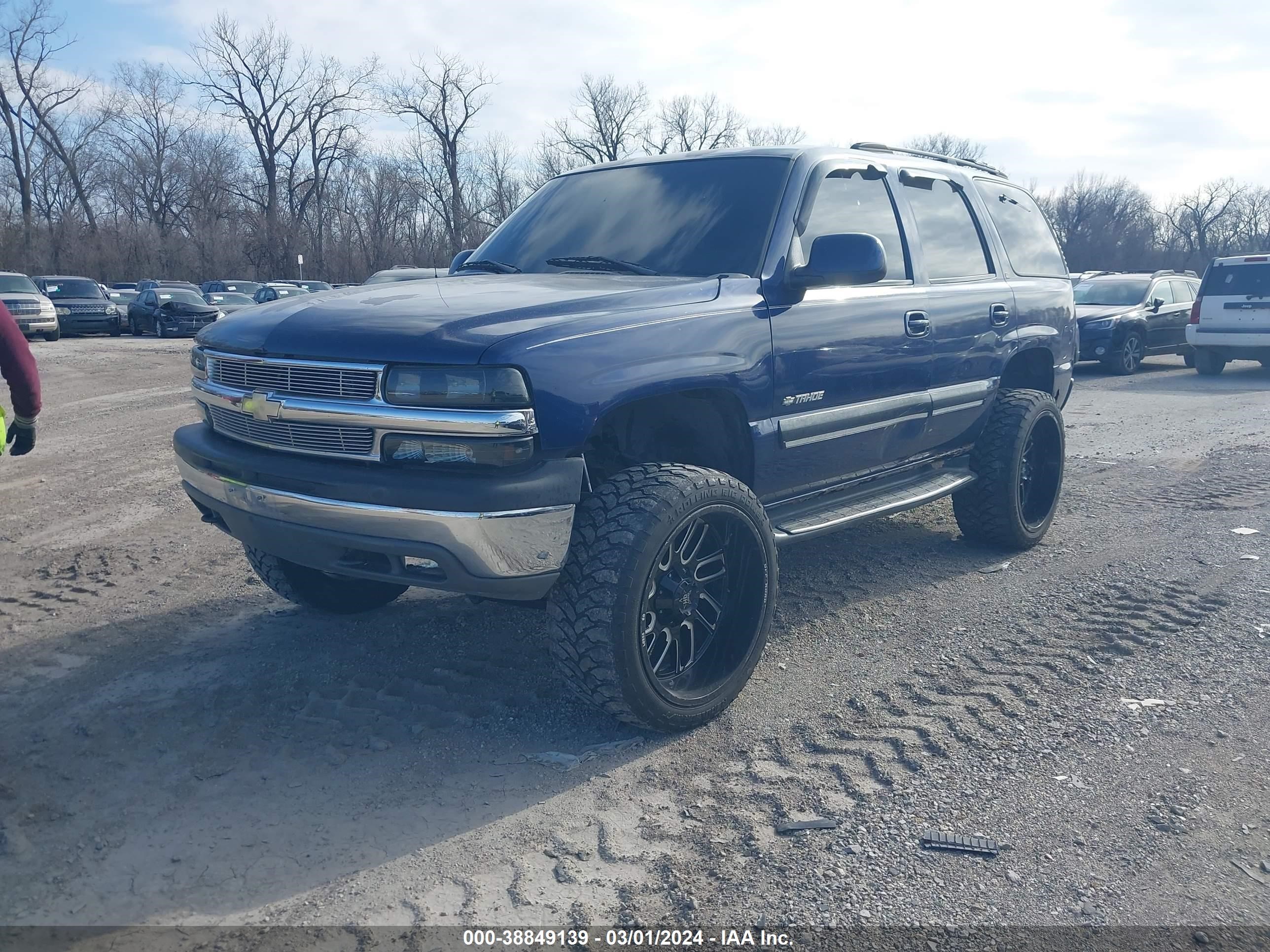 Photo 1 VIN: 1GNEK13T81J299820 - CHEVROLET TAHOE 