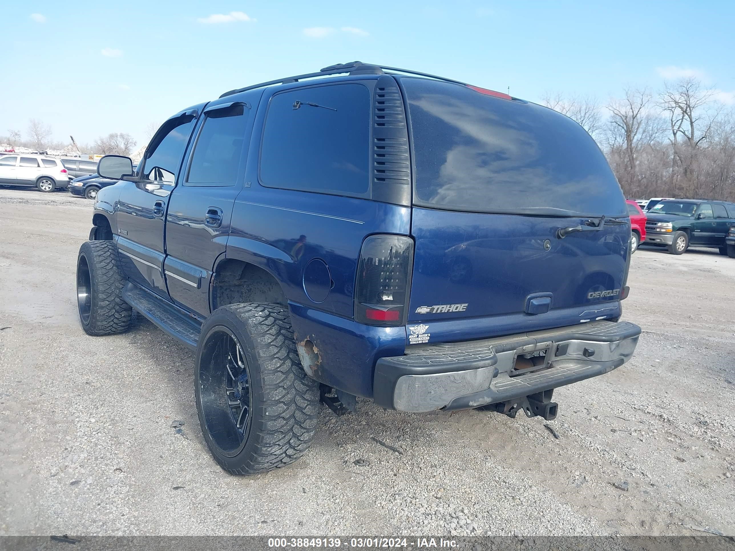 Photo 2 VIN: 1GNEK13T81J299820 - CHEVROLET TAHOE 