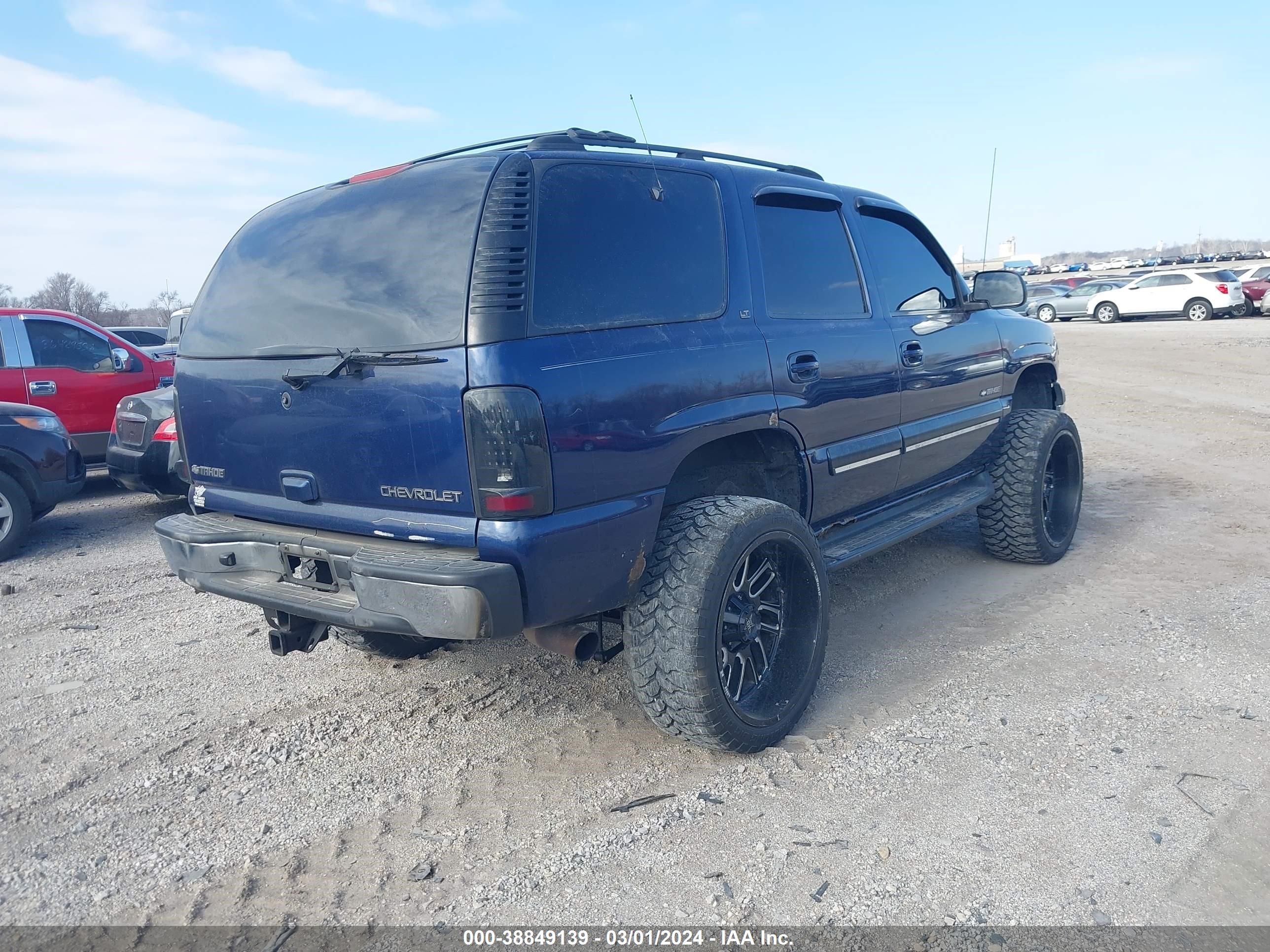 Photo 3 VIN: 1GNEK13T81J299820 - CHEVROLET TAHOE 