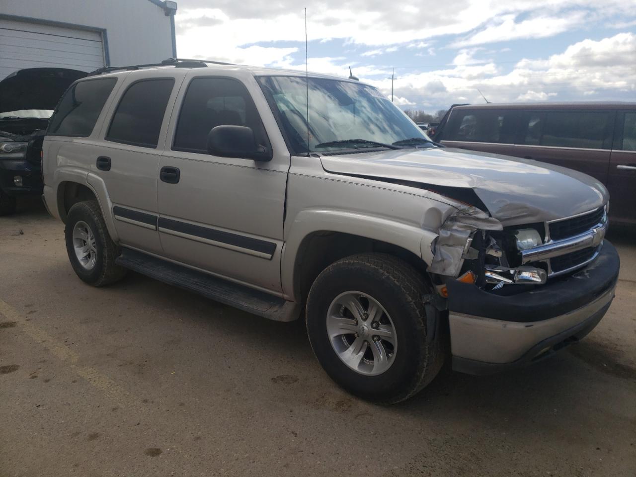 Photo 3 VIN: 1GNEK13T85J120049 - CHEVROLET TAHOE 