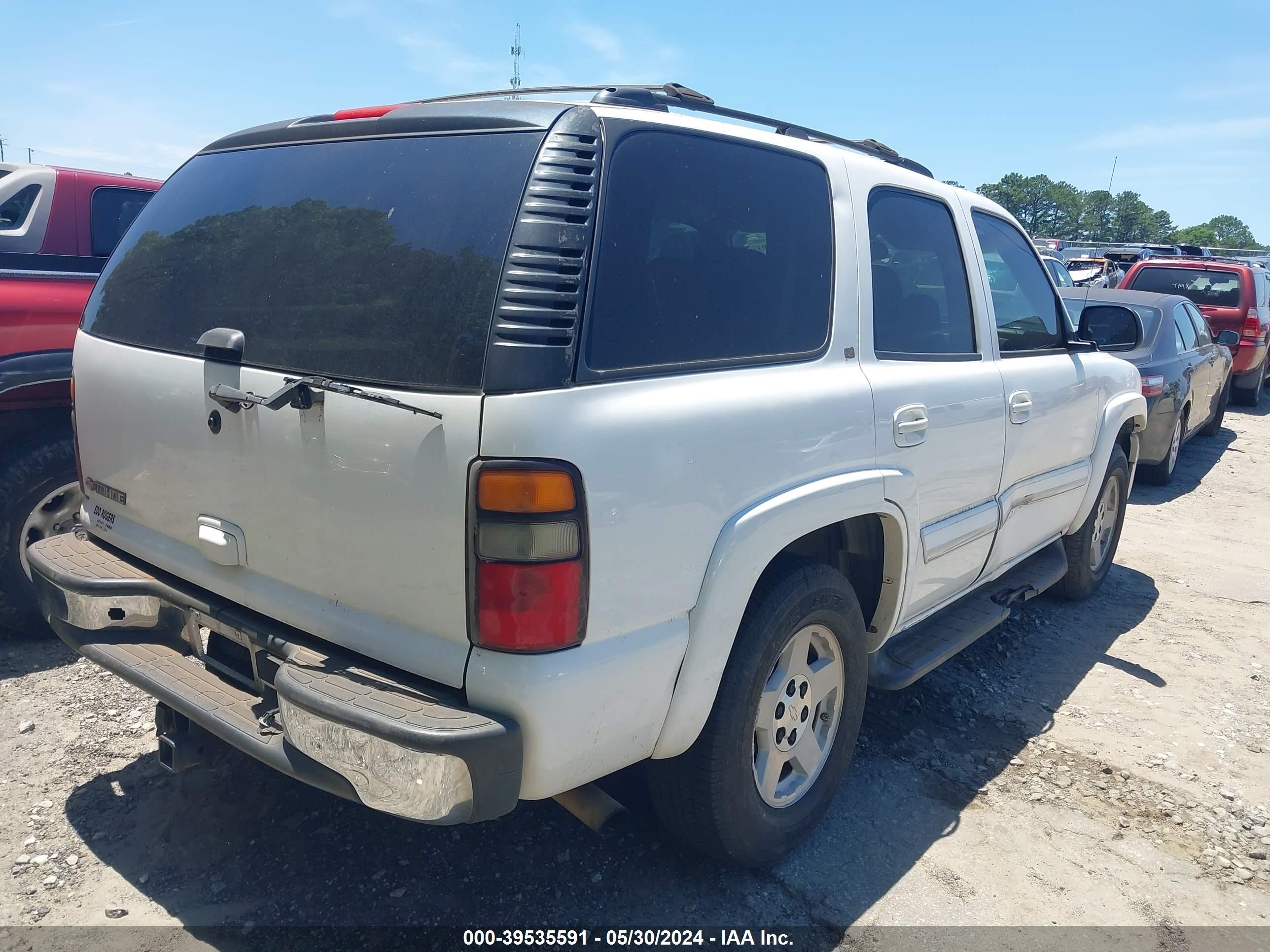 Photo 3 VIN: 1GNEK13T86R166712 - CHEVROLET TAHOE 