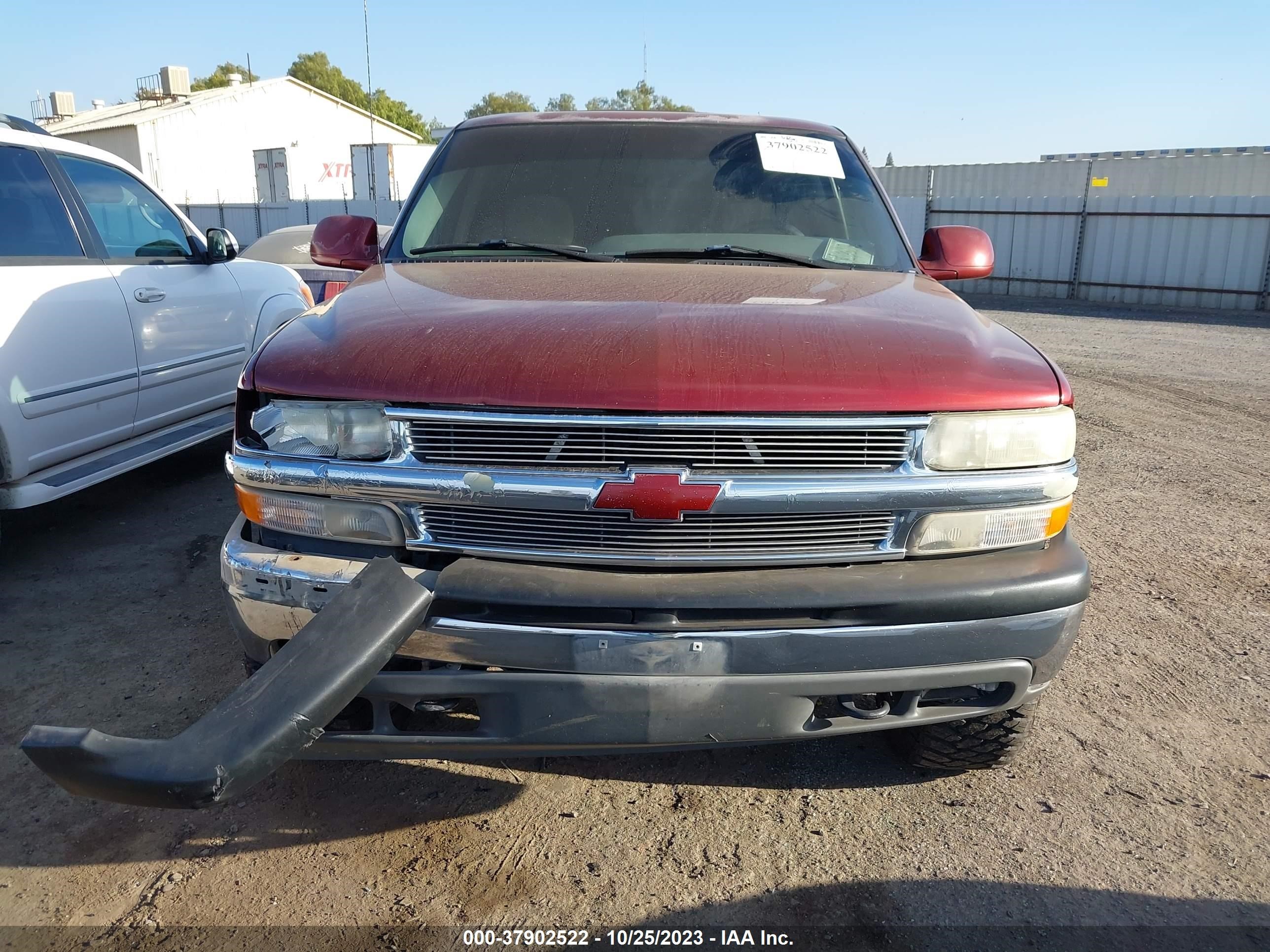 Photo 11 VIN: 1GNEK13T91R117057 - CHEVROLET TAHOE 