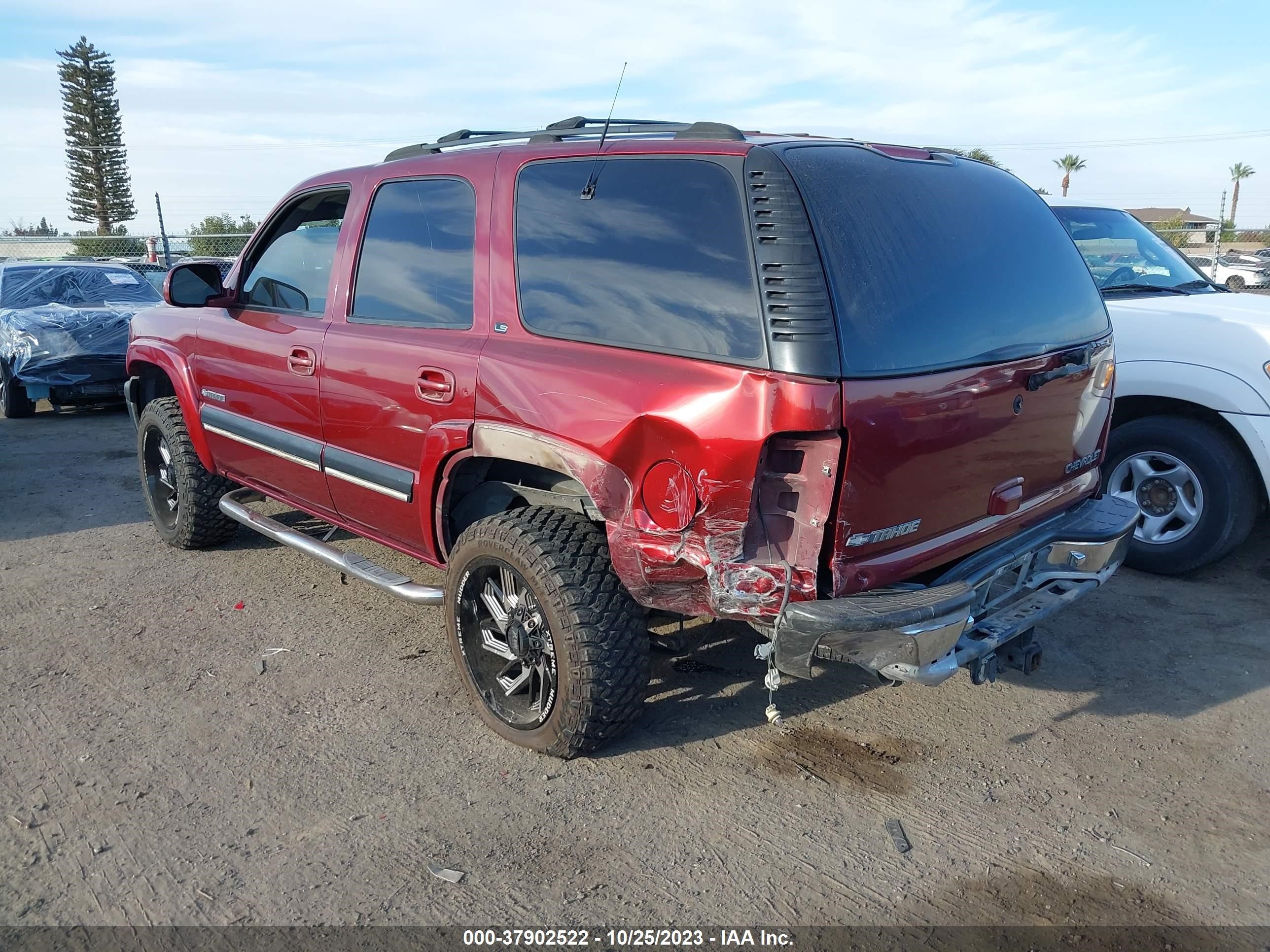 Photo 2 VIN: 1GNEK13T91R117057 - CHEVROLET TAHOE 