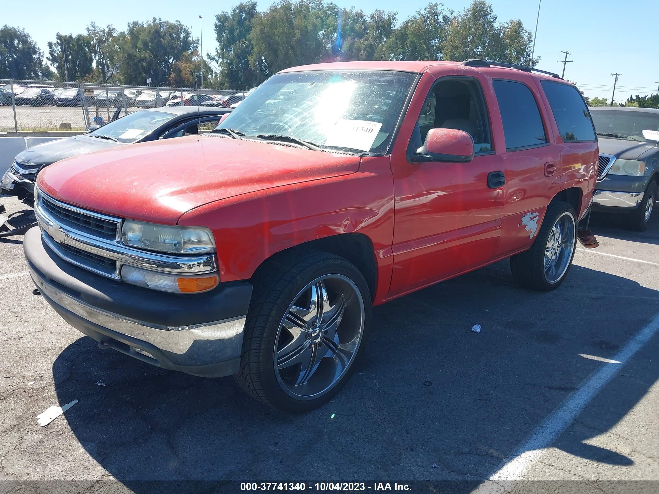 Photo 1 VIN: 1GNEK13TX1J168274 - CHEVROLET TAHOE 