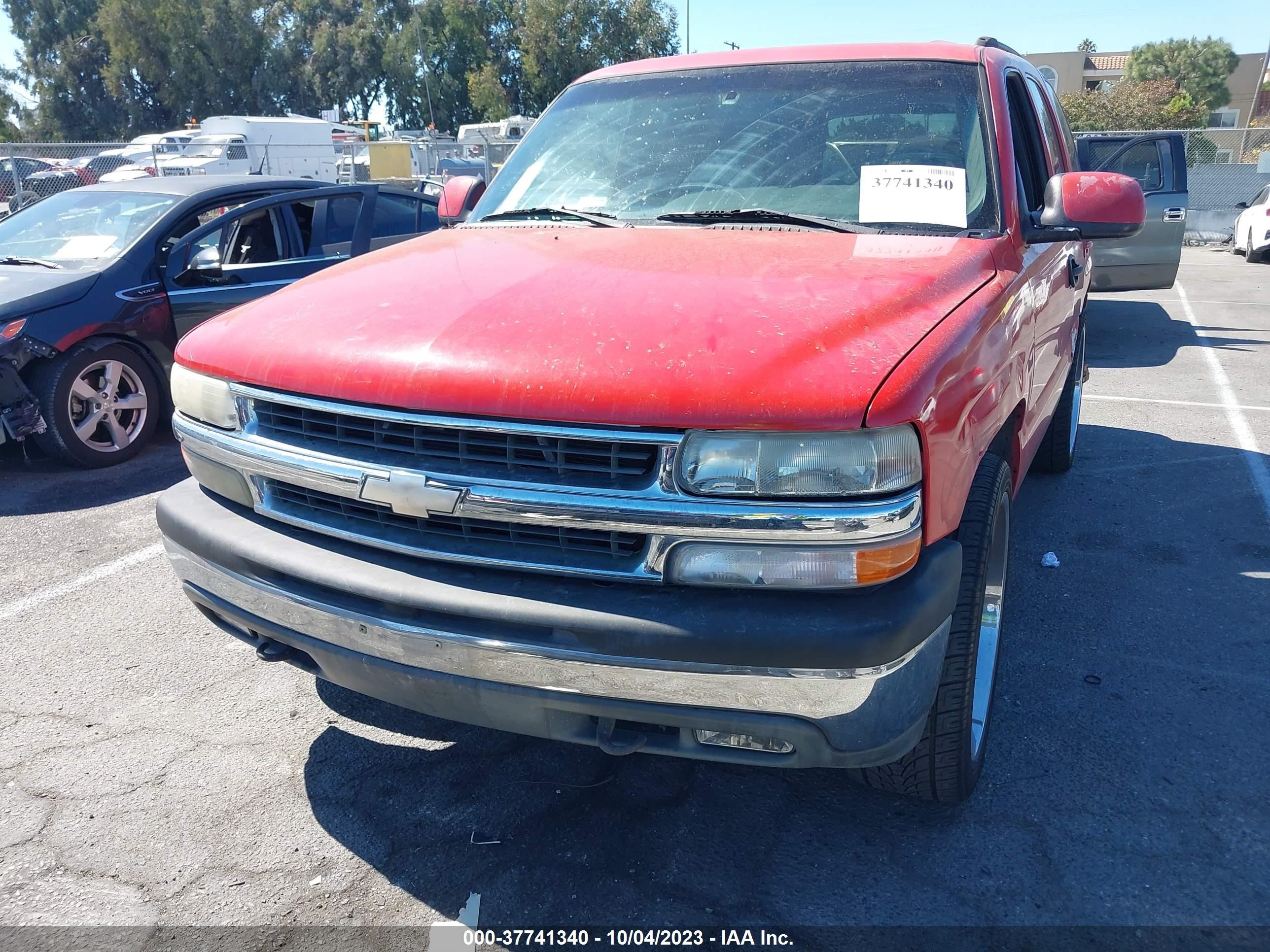 Photo 11 VIN: 1GNEK13TX1J168274 - CHEVROLET TAHOE 