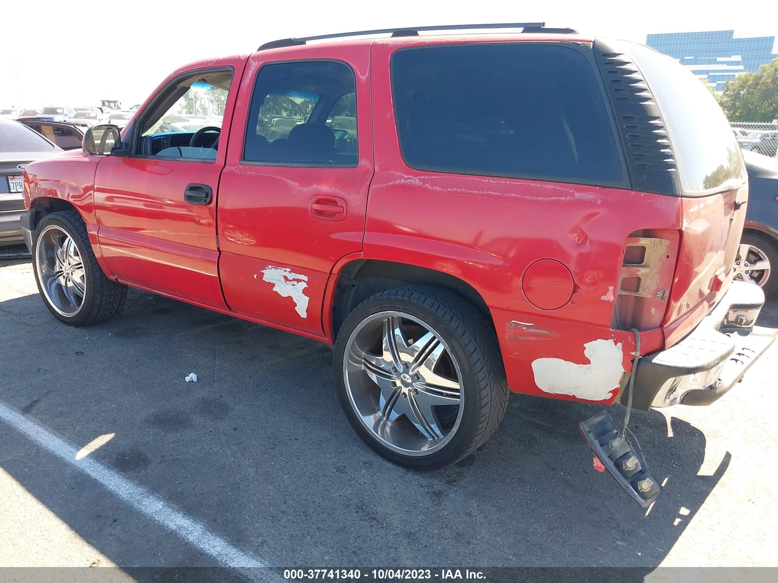 Photo 2 VIN: 1GNEK13TX1J168274 - CHEVROLET TAHOE 