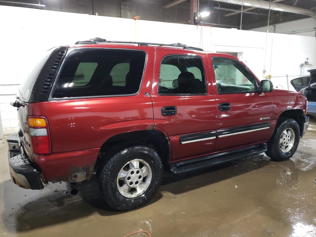 Photo 2 VIN: 1GNEK13TX1R120761 - CHEVROLET TAHOE 