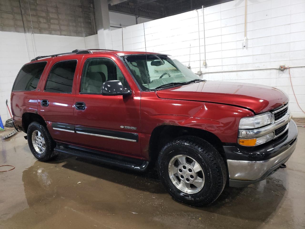 Photo 3 VIN: 1GNEK13TX1R120761 - CHEVROLET TAHOE 