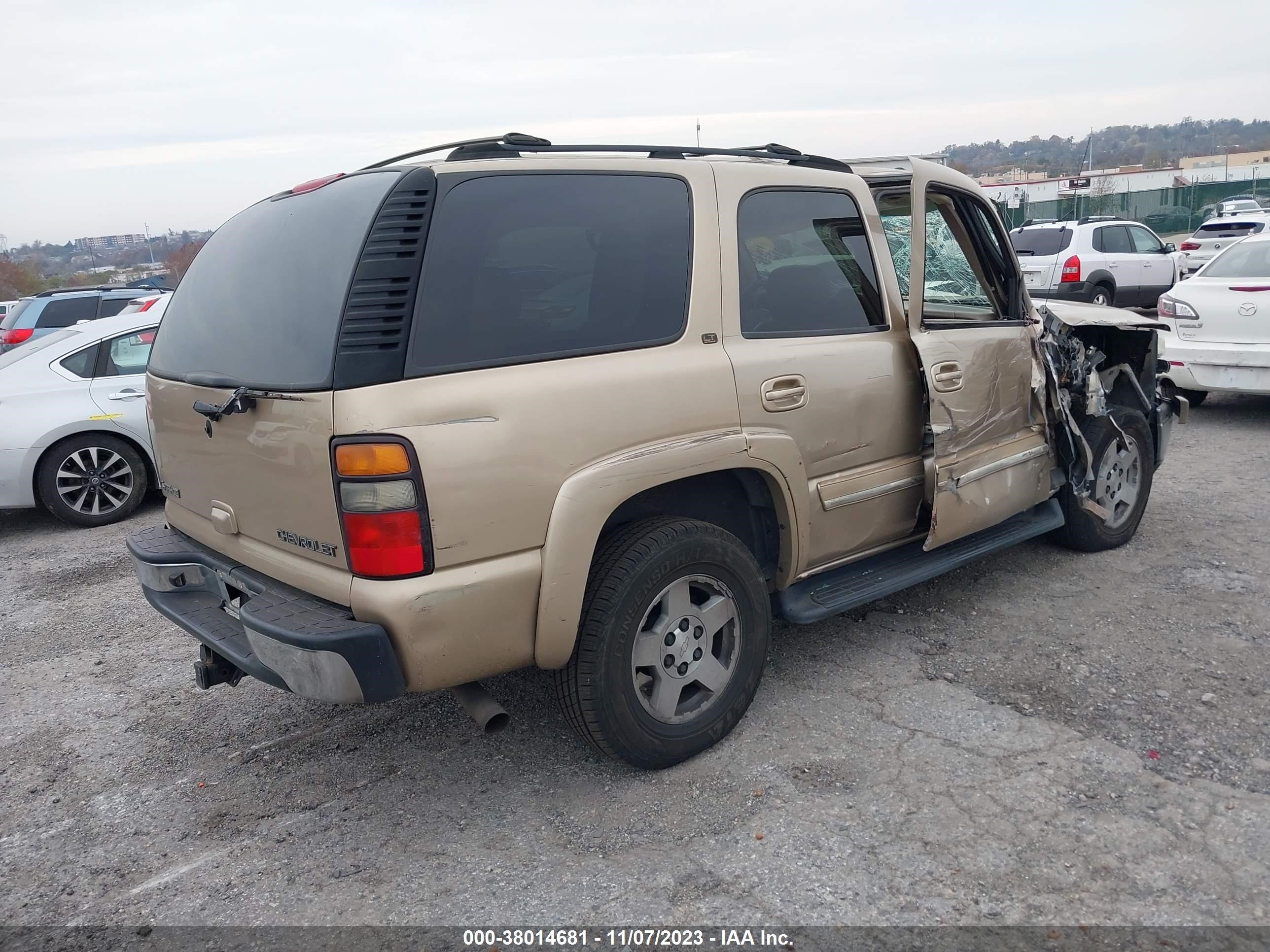 Photo 3 VIN: 1GNEK13TX5J164165 - CHEVROLET TAHOE 