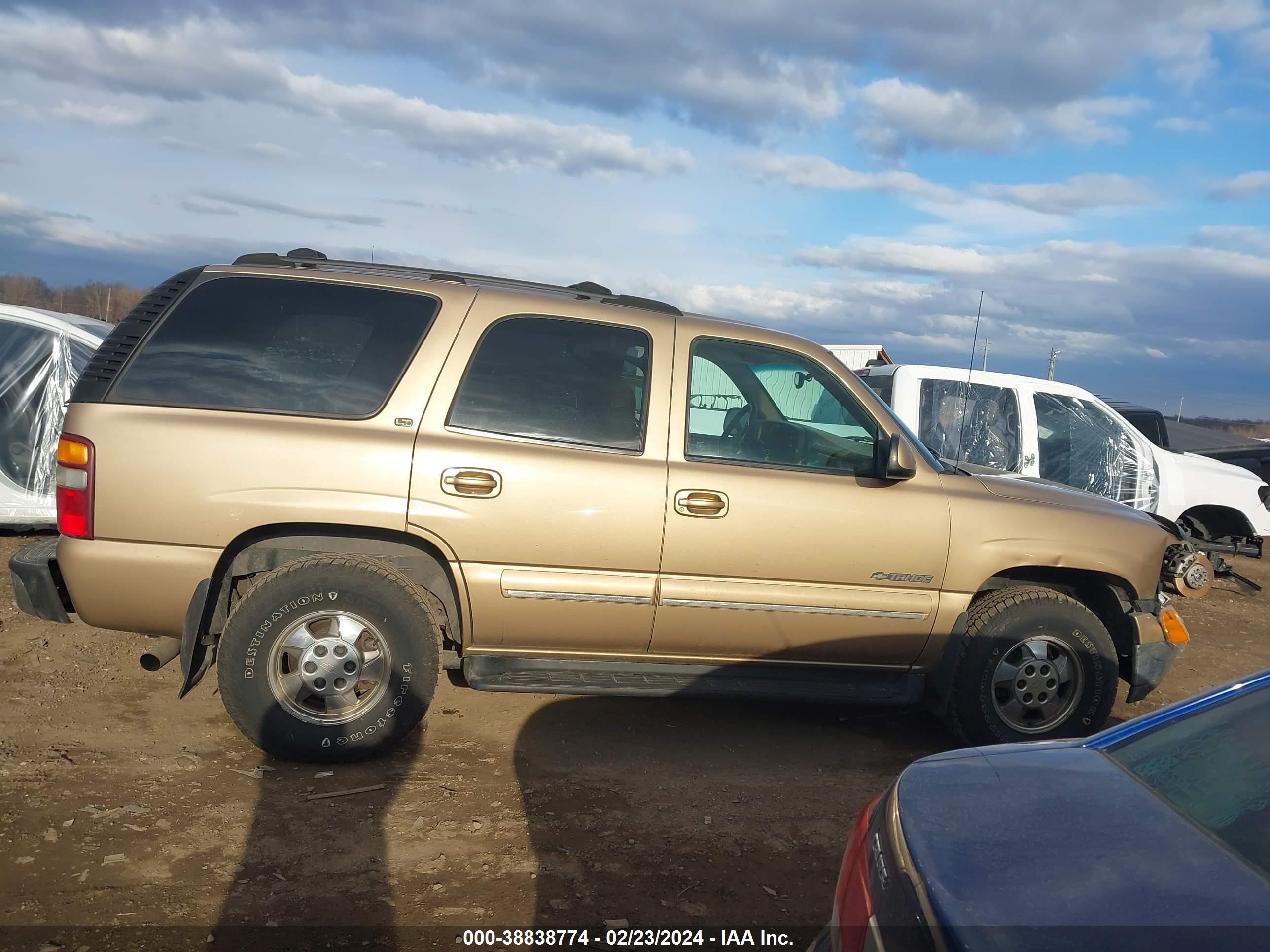 Photo 12 VIN: 1GNEK13TXYJ179740 - CHEVROLET TAHOE 