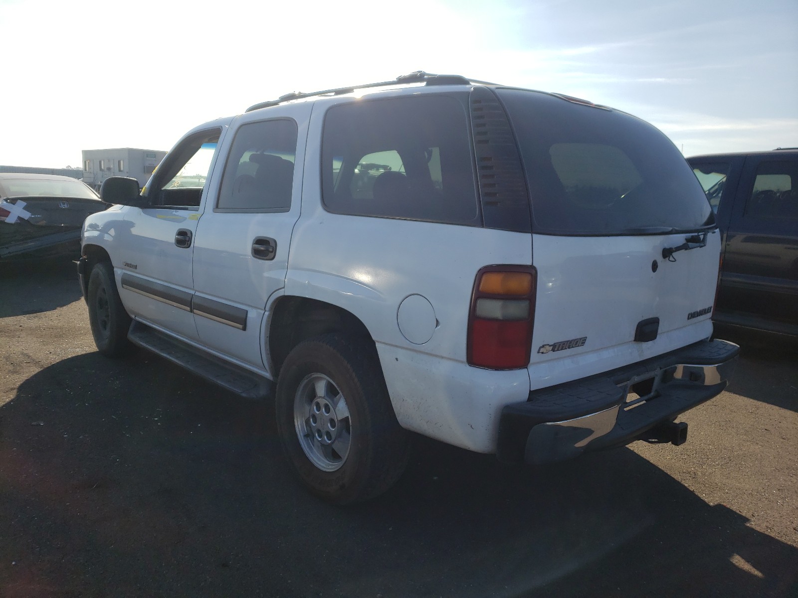 Photo 2 VIN: 1GNEK13V63J212162 - CHEVROLET TAHOE 