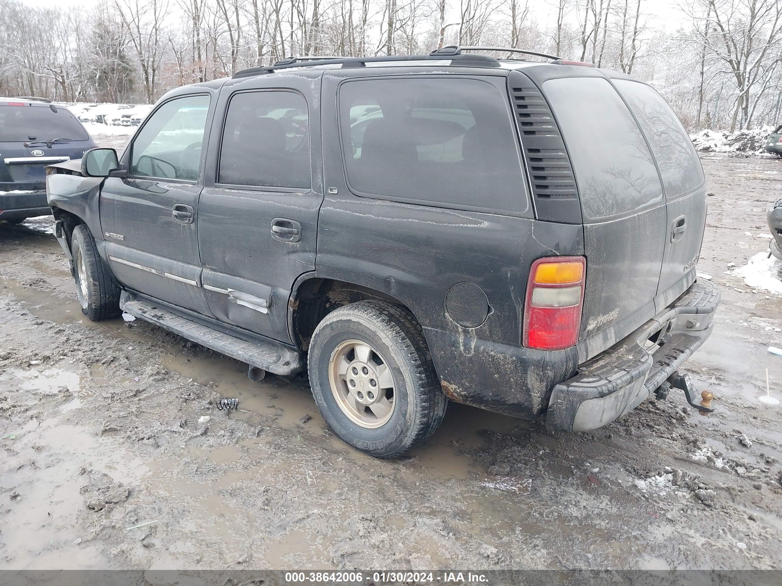 Photo 2 VIN: 1GNEK13V72J159731 - CHEVROLET TAHOE 