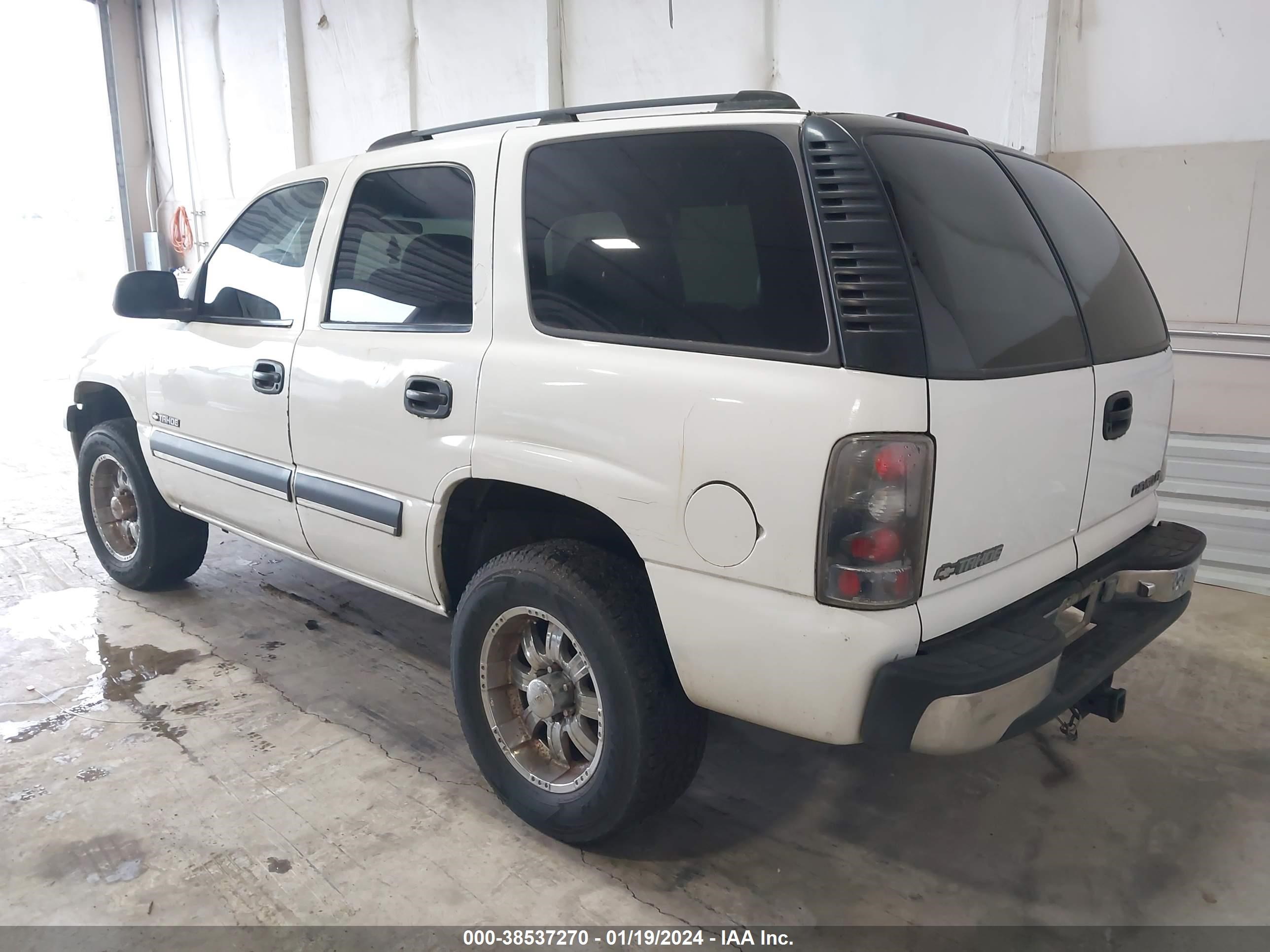 Photo 2 VIN: 1GNEK13V7YJ184508 - CHEVROLET TAHOE 