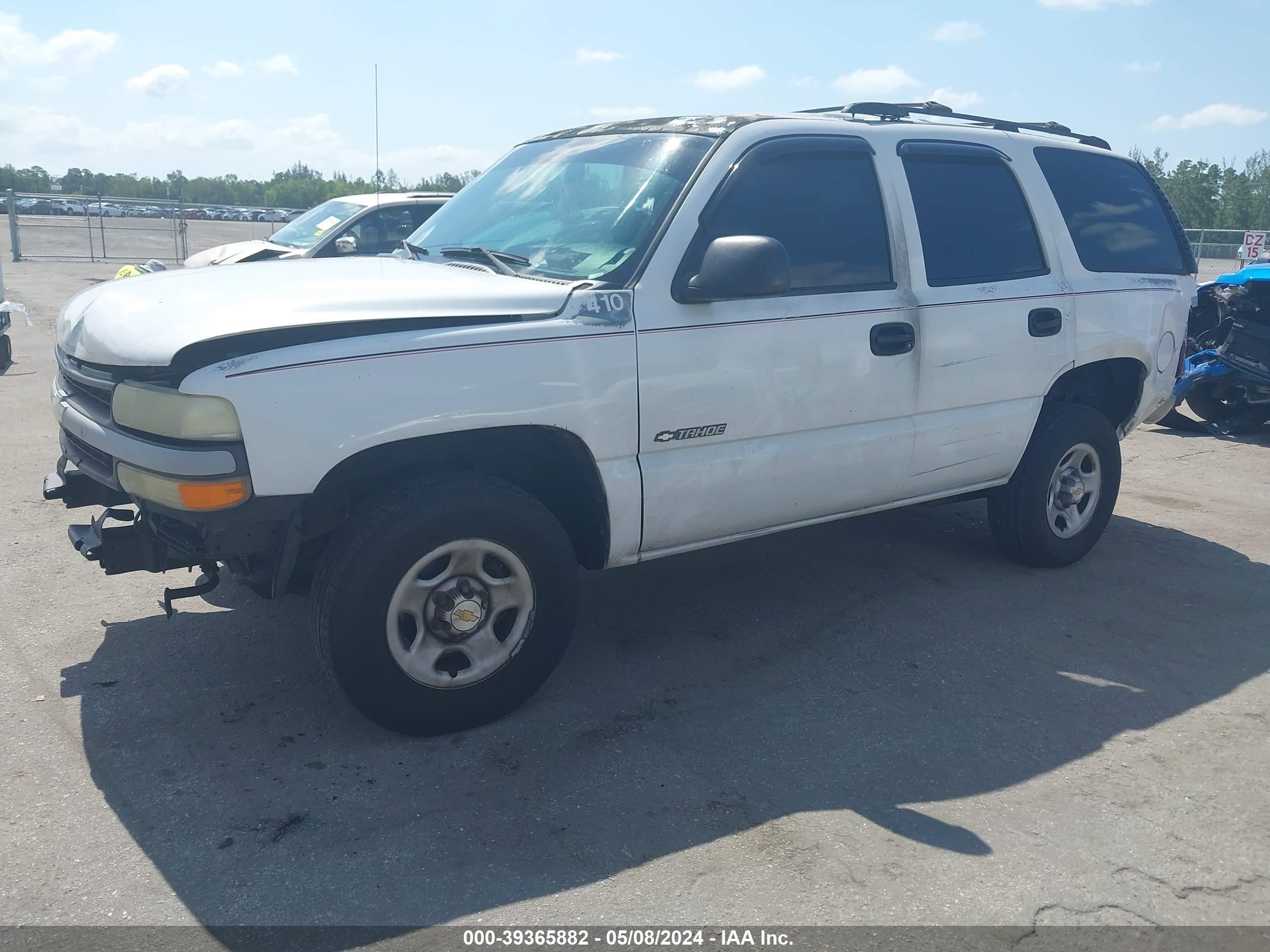 Photo 1 VIN: 1GNEK13V92J257272 - CHEVROLET TAHOE 