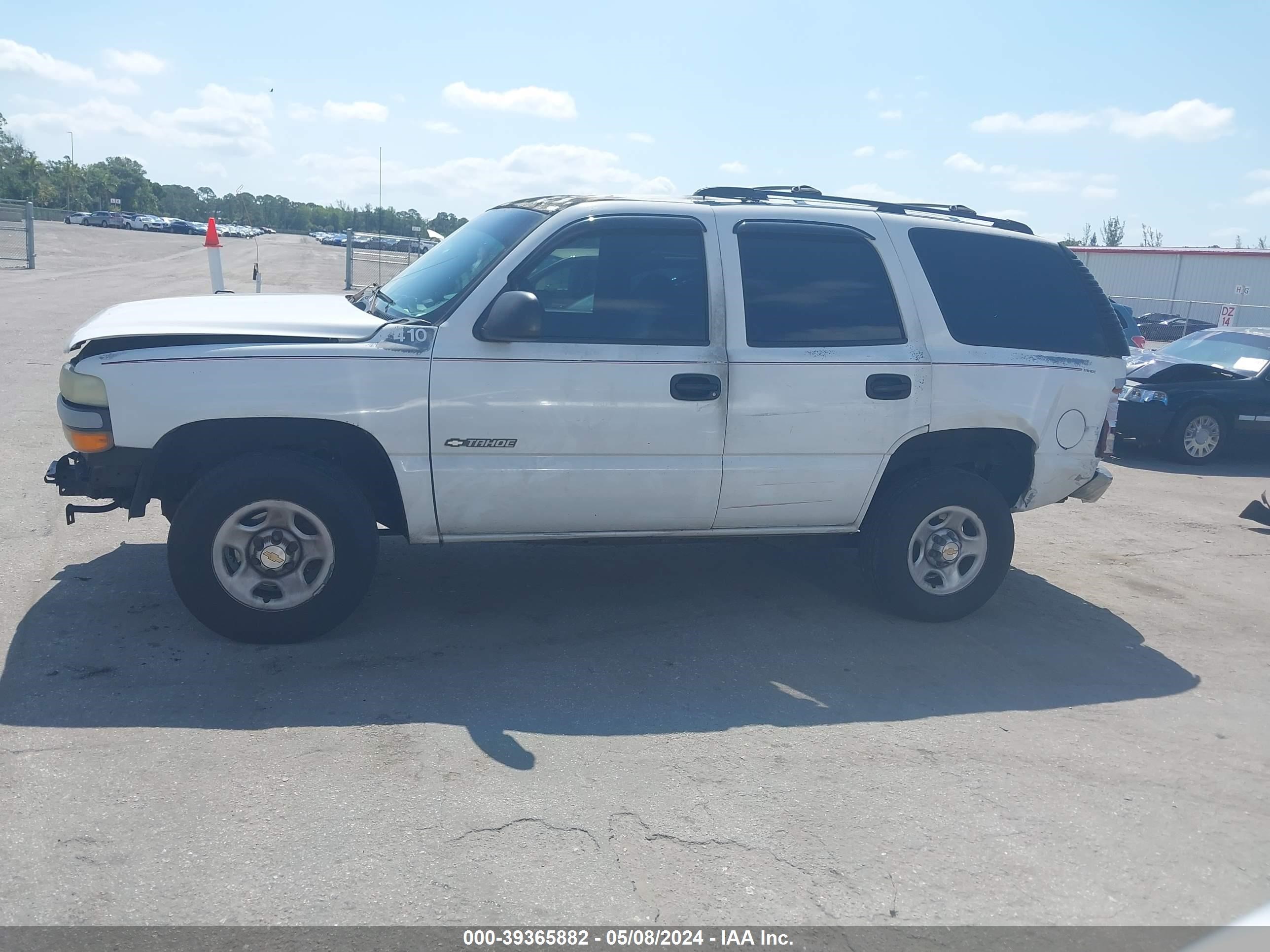 Photo 13 VIN: 1GNEK13V92J257272 - CHEVROLET TAHOE 