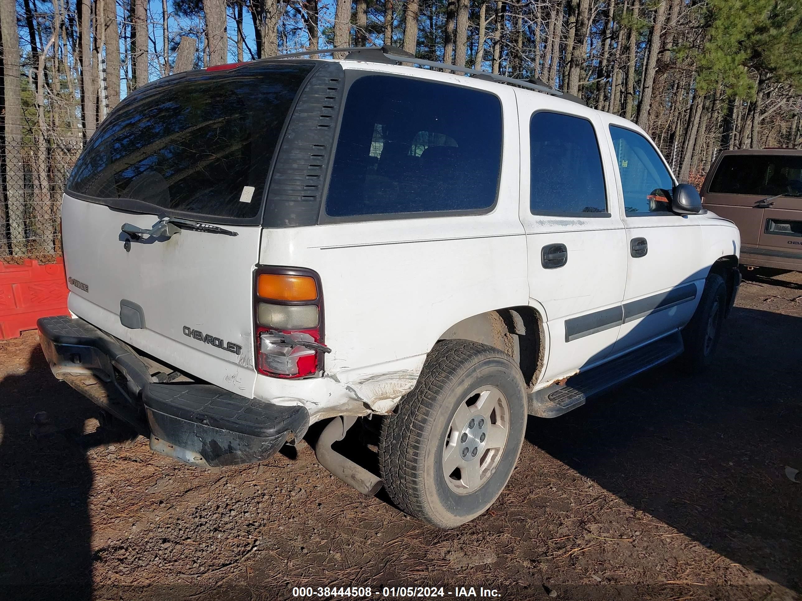 Photo 3 VIN: 1GNEK13V94J163492 - CHEVROLET TAHOE 